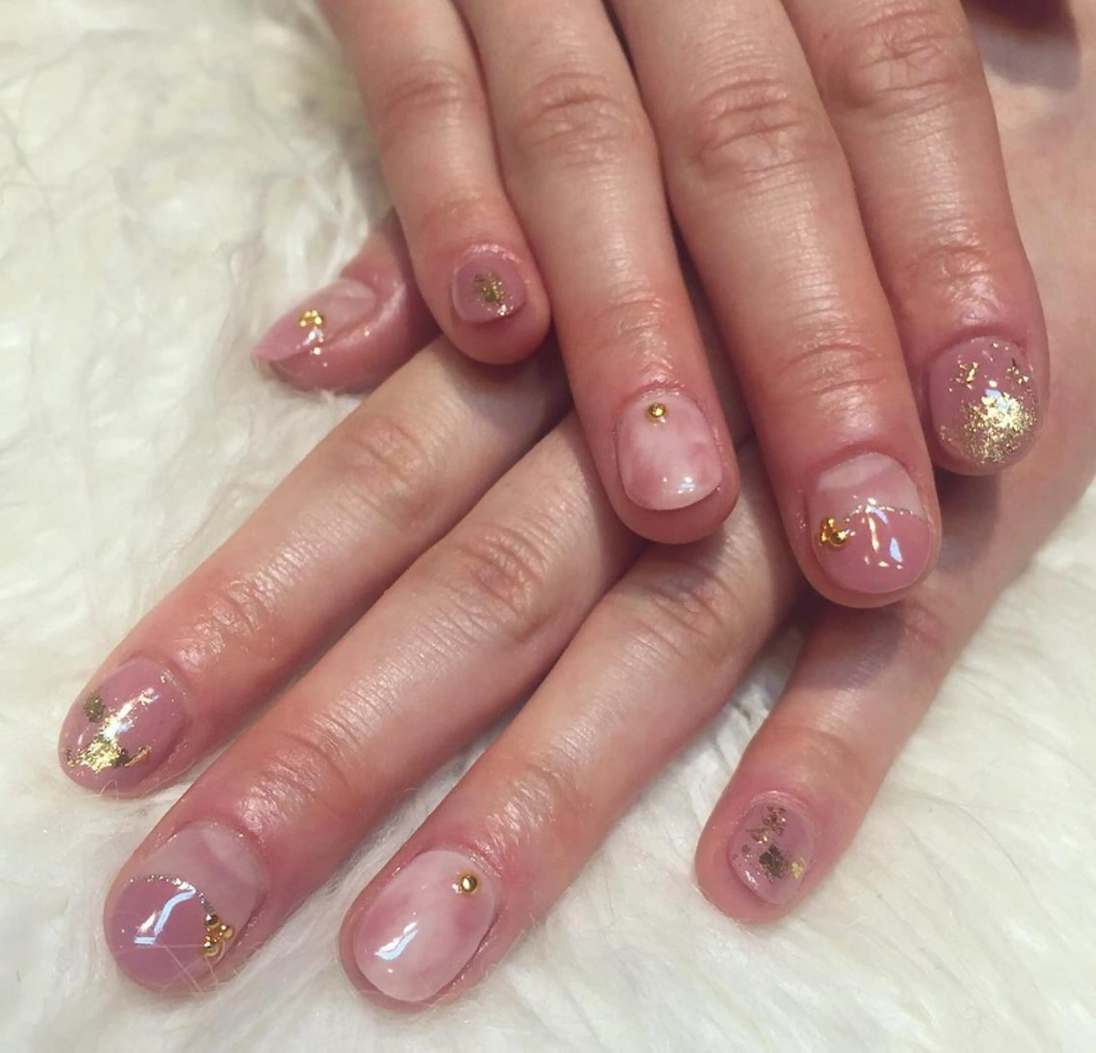 ネイル フレンチネイル ゴージャス EARTH nanaのネイルデザイン