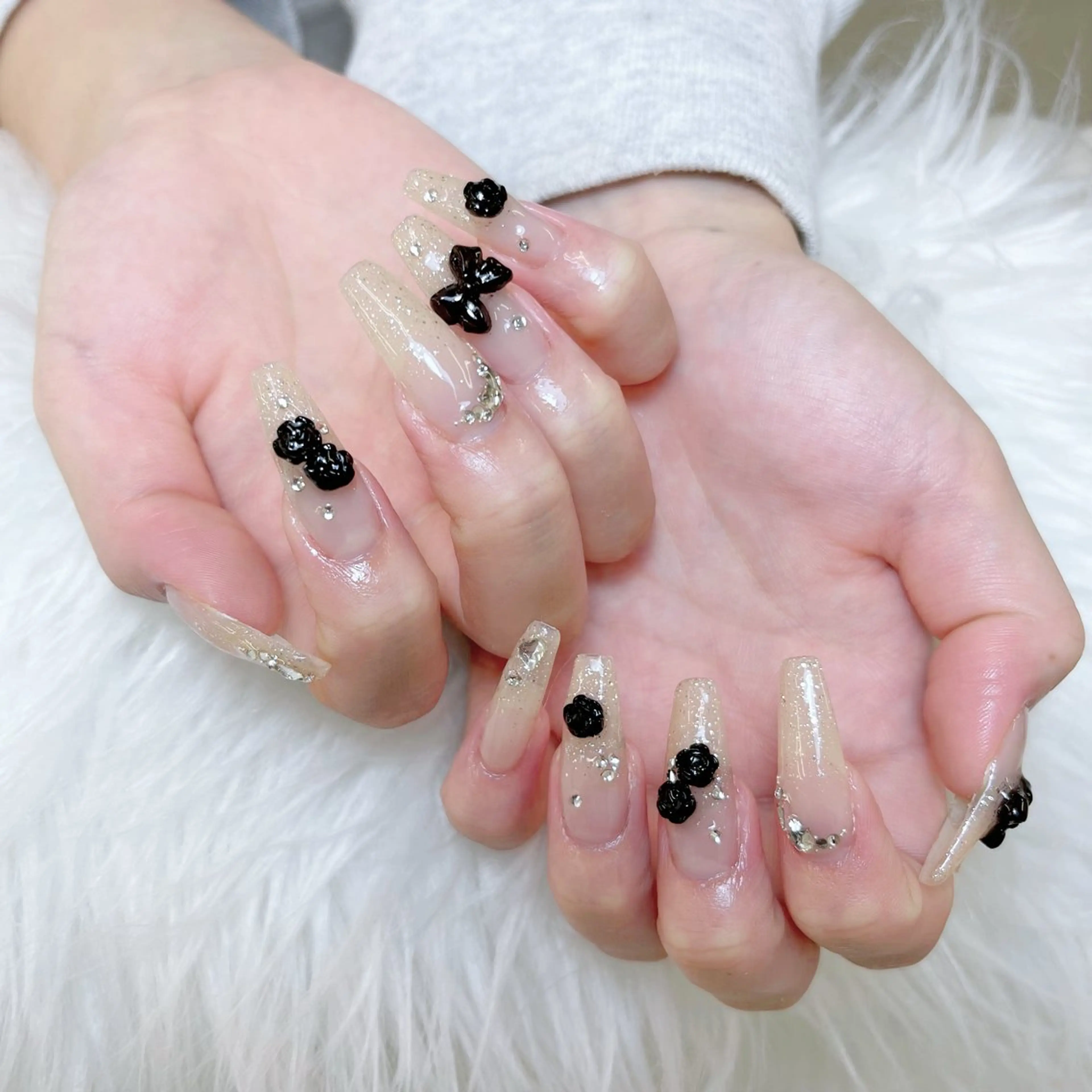 ネイル 成人式 ロングネイル マグネットネイル 大理石ネイル(マーブル) リボン ハンドネイル Amee Nailsalonのネイルデザイン