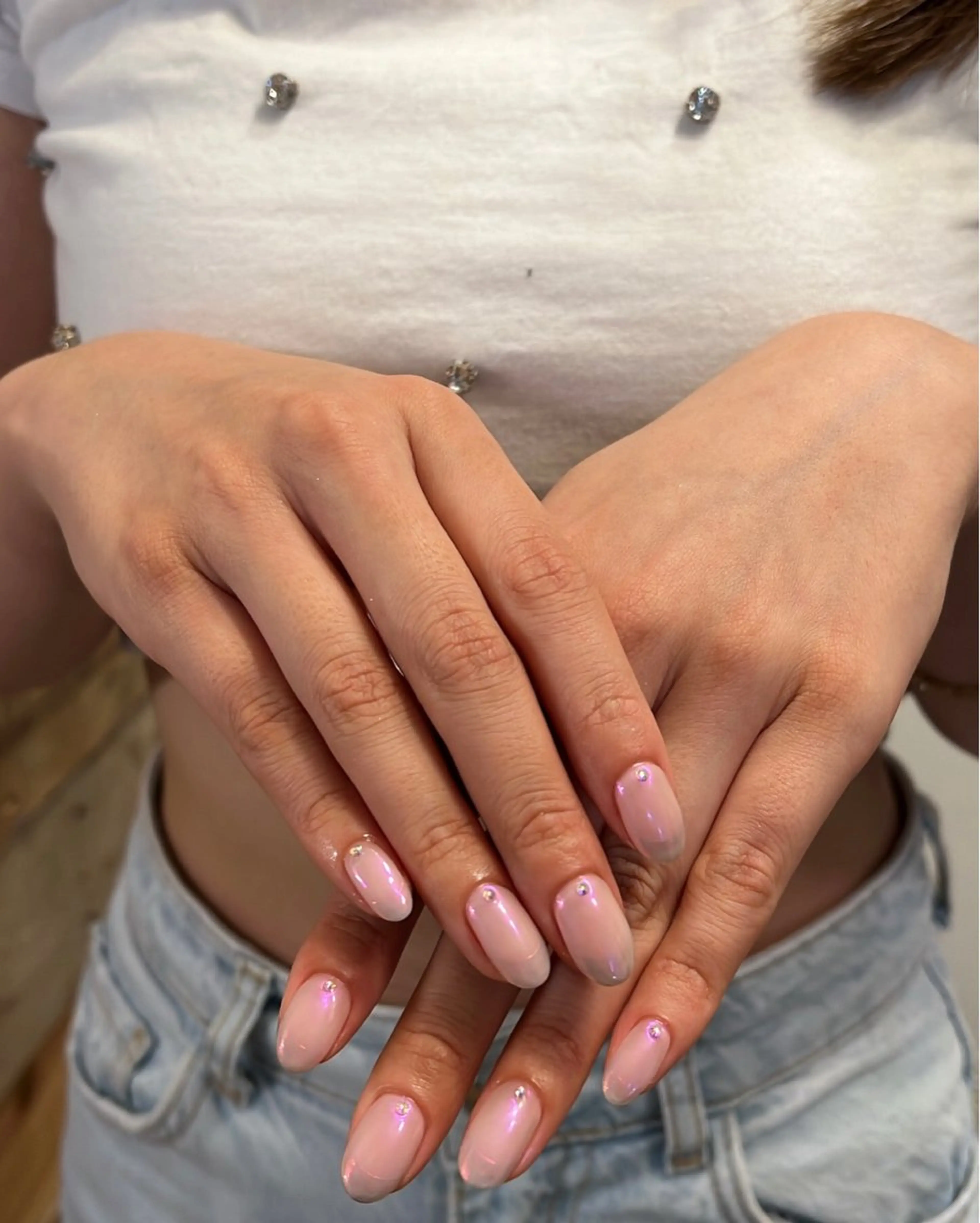 ネイル オーロラネイル フレンチネイル ハンドネイル フットネイル ハンドケア Nes.Nail所属・Miyagi Asamiのネイルデザイン