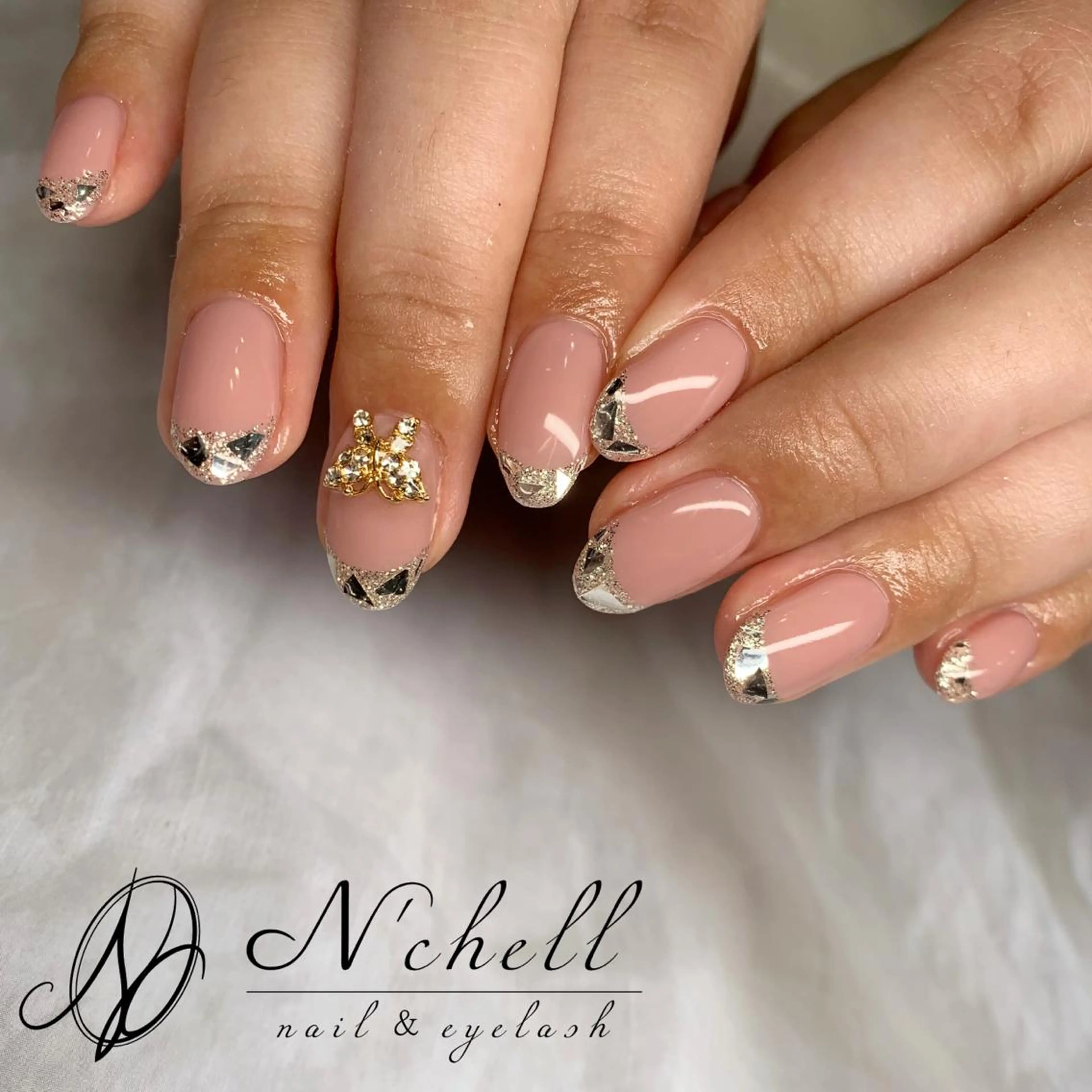 ネイル フレンチネイル ガラスフレンチ Nailist Minekiのネイルデザイン