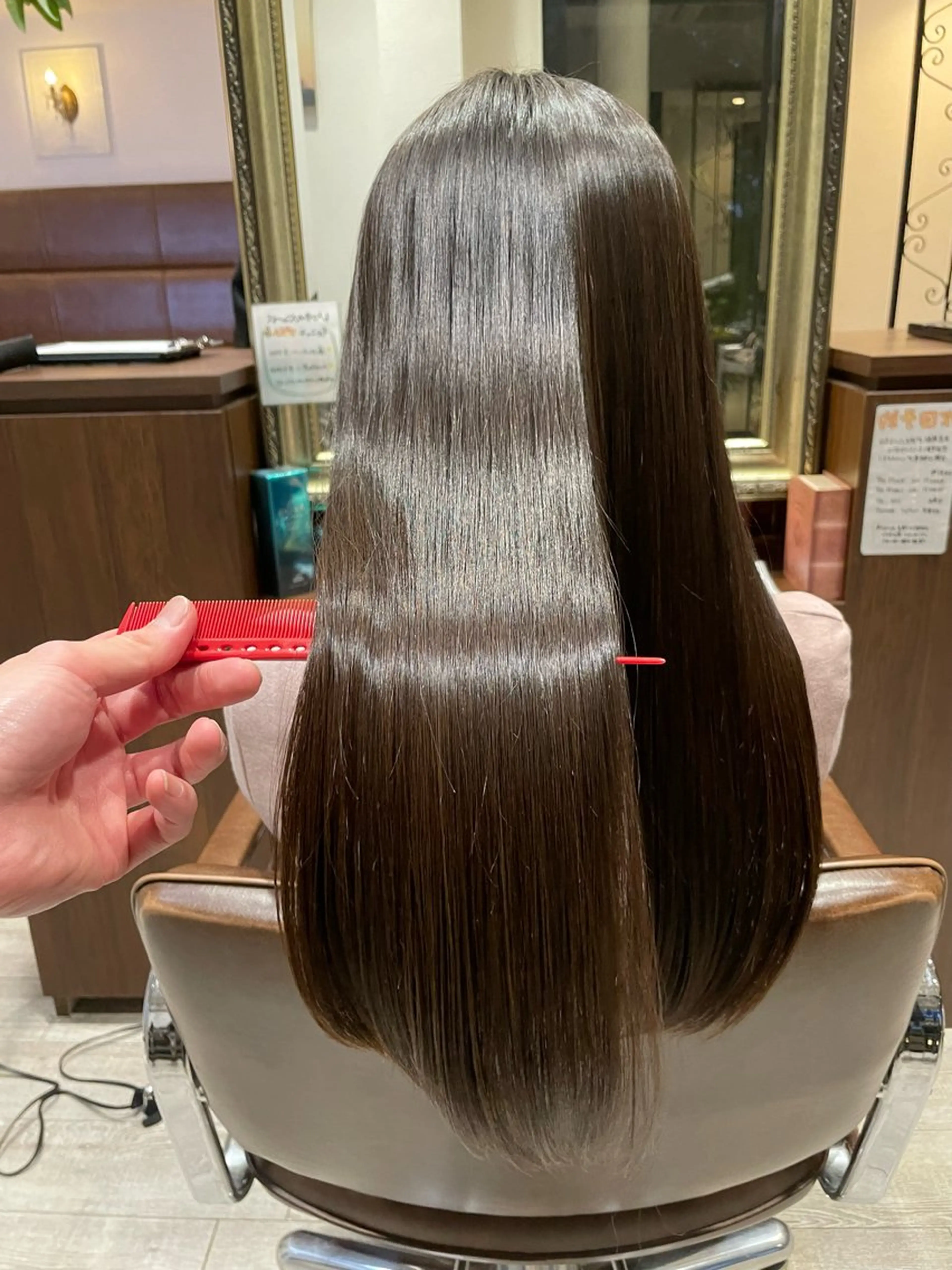 ロング 🌿ストレート🌿 髪質改善☘️シュウヤのヘアスタイル