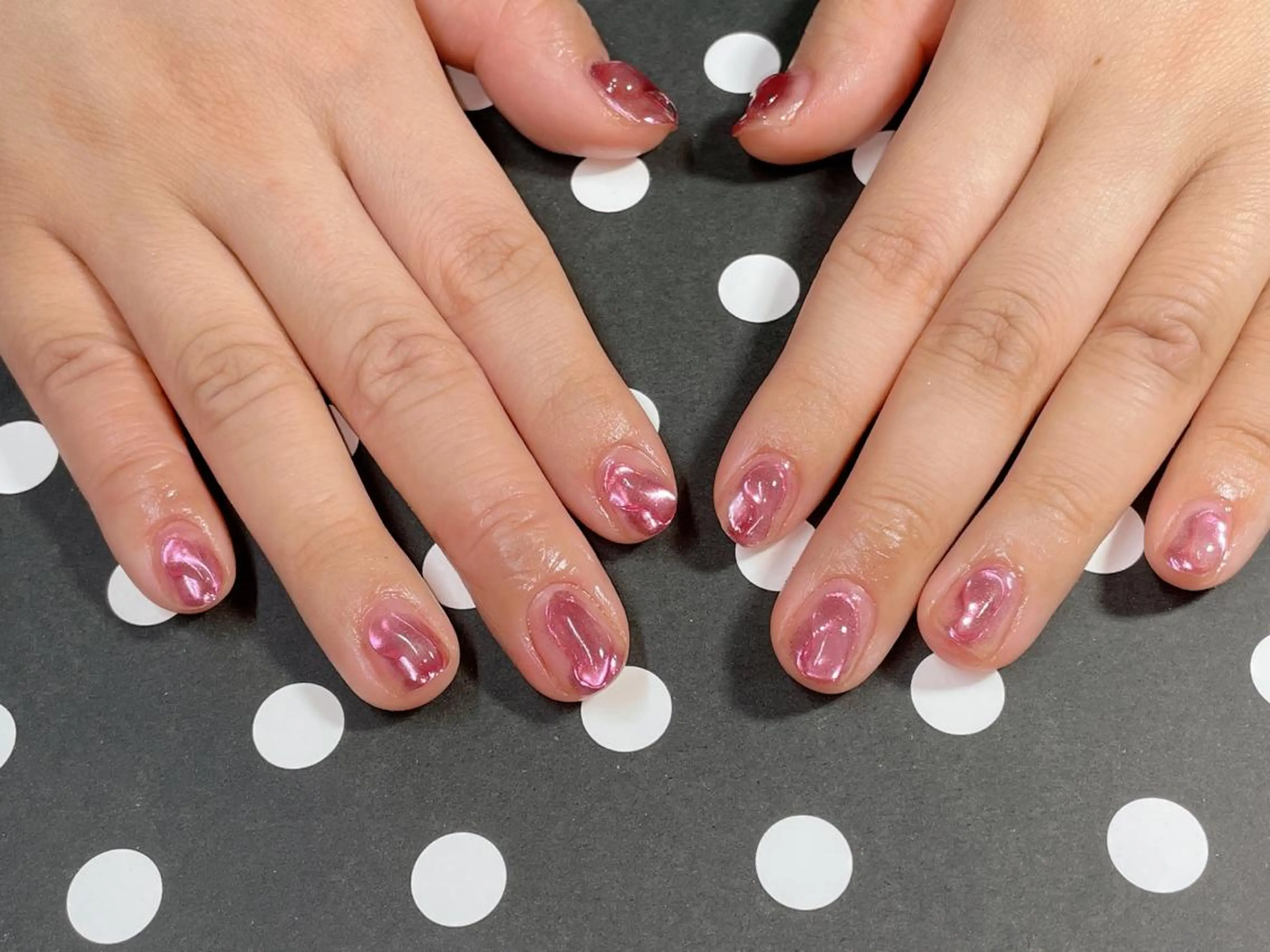 ネイル キラキラネイル ミラーネイル ぷっくりネイル プライベートサロン M's   nailのネイルデザイン