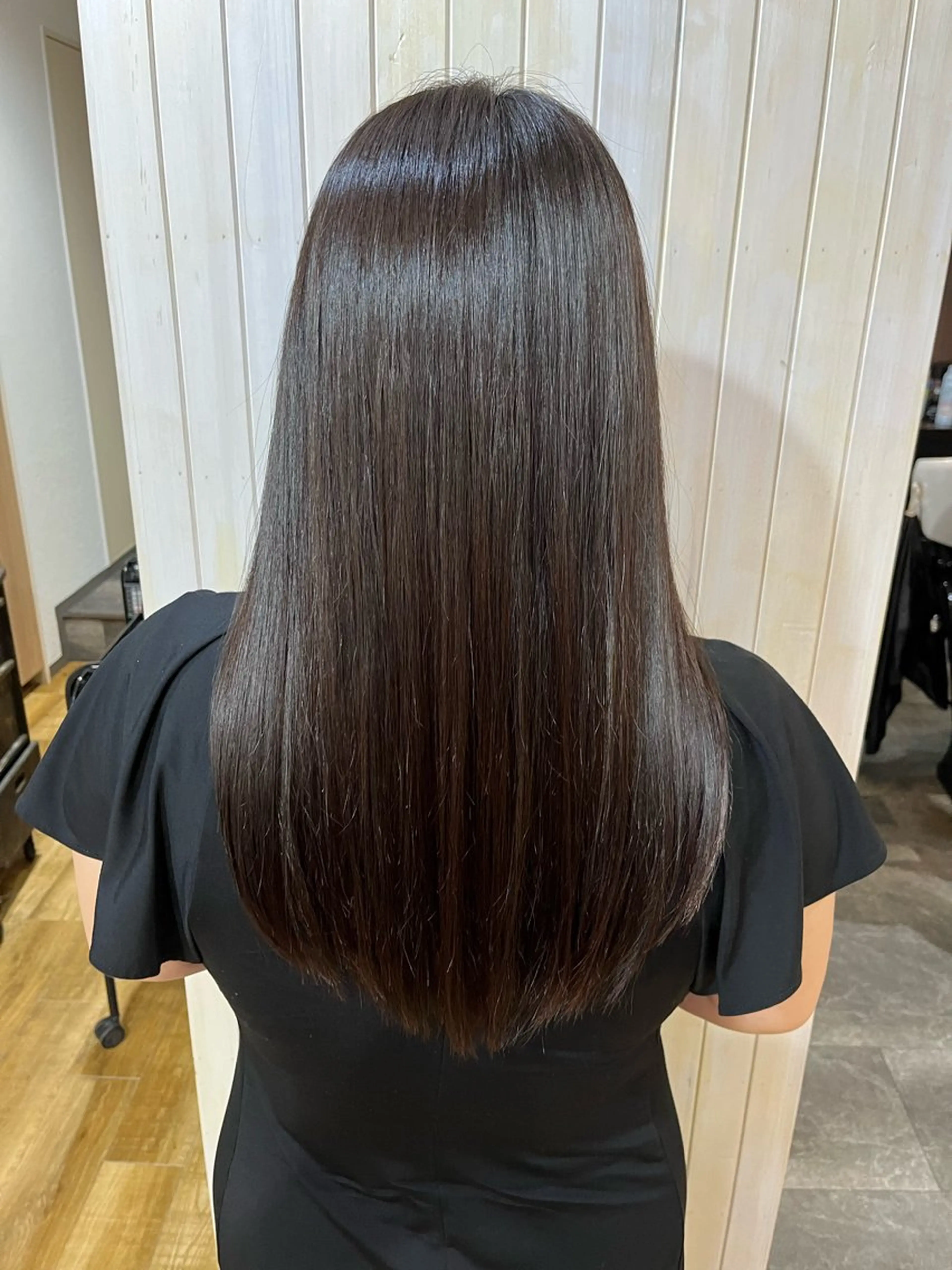 カット《ロングヘア》の写真