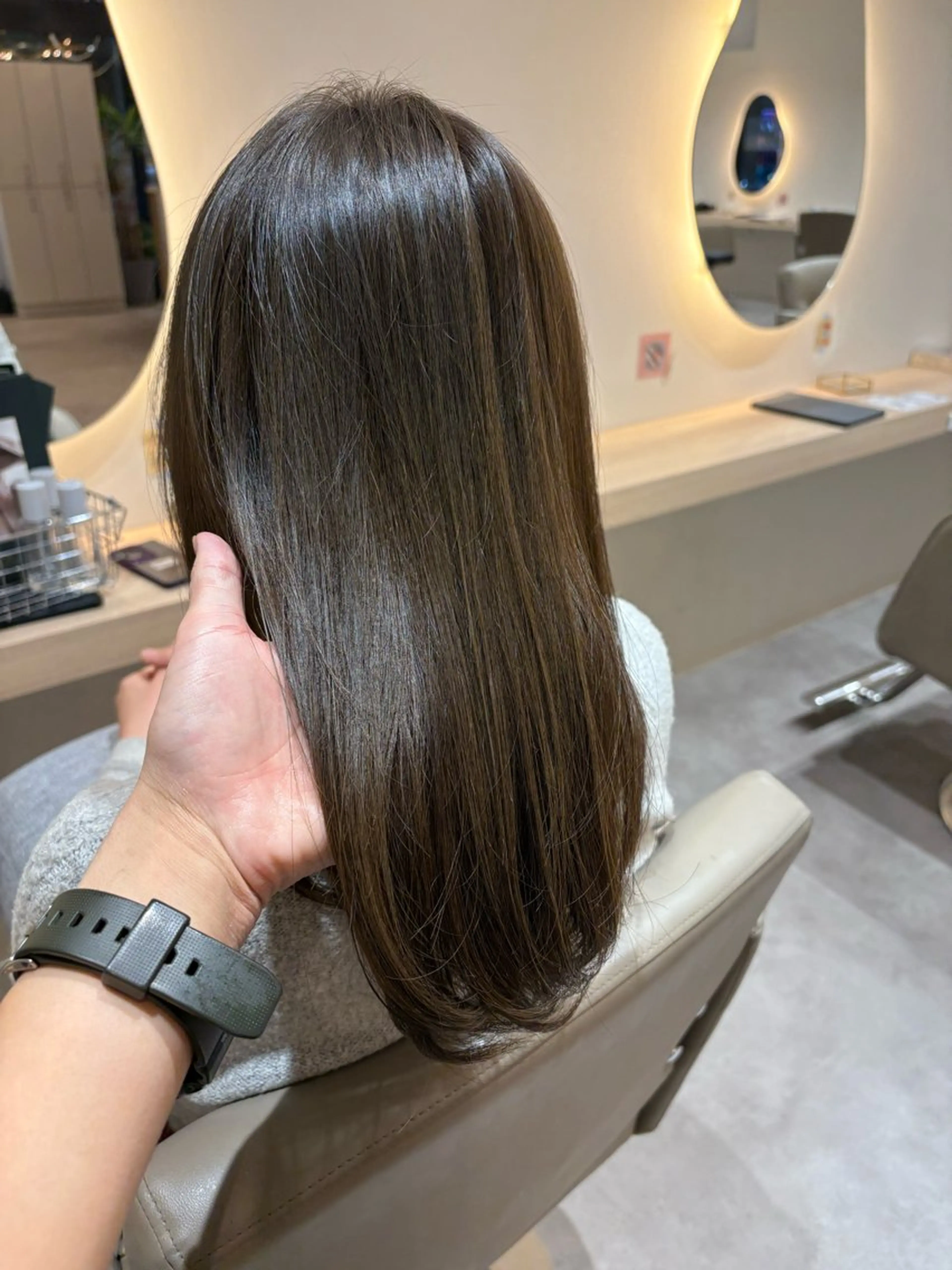 セミロング カラー ブリーチ 透明感カラー グレージュ ブリーチなしカラー カット ヘアカラー レイヤー/透明感/髪 質改善/メンズ/佐藤のヘアスタイル