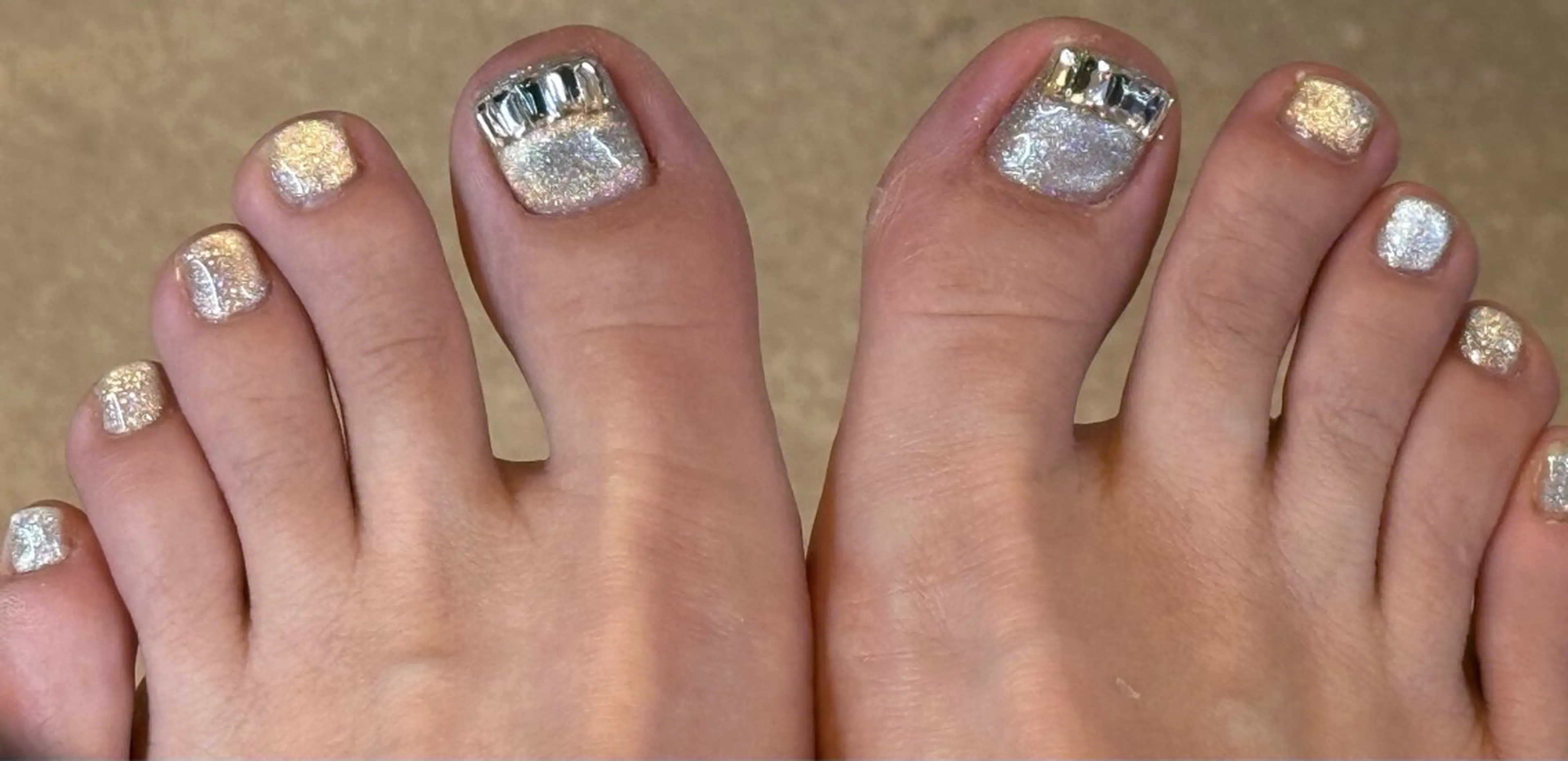 ネイル フットネイル ハンドケア Amys nail エミのネイルデザイン