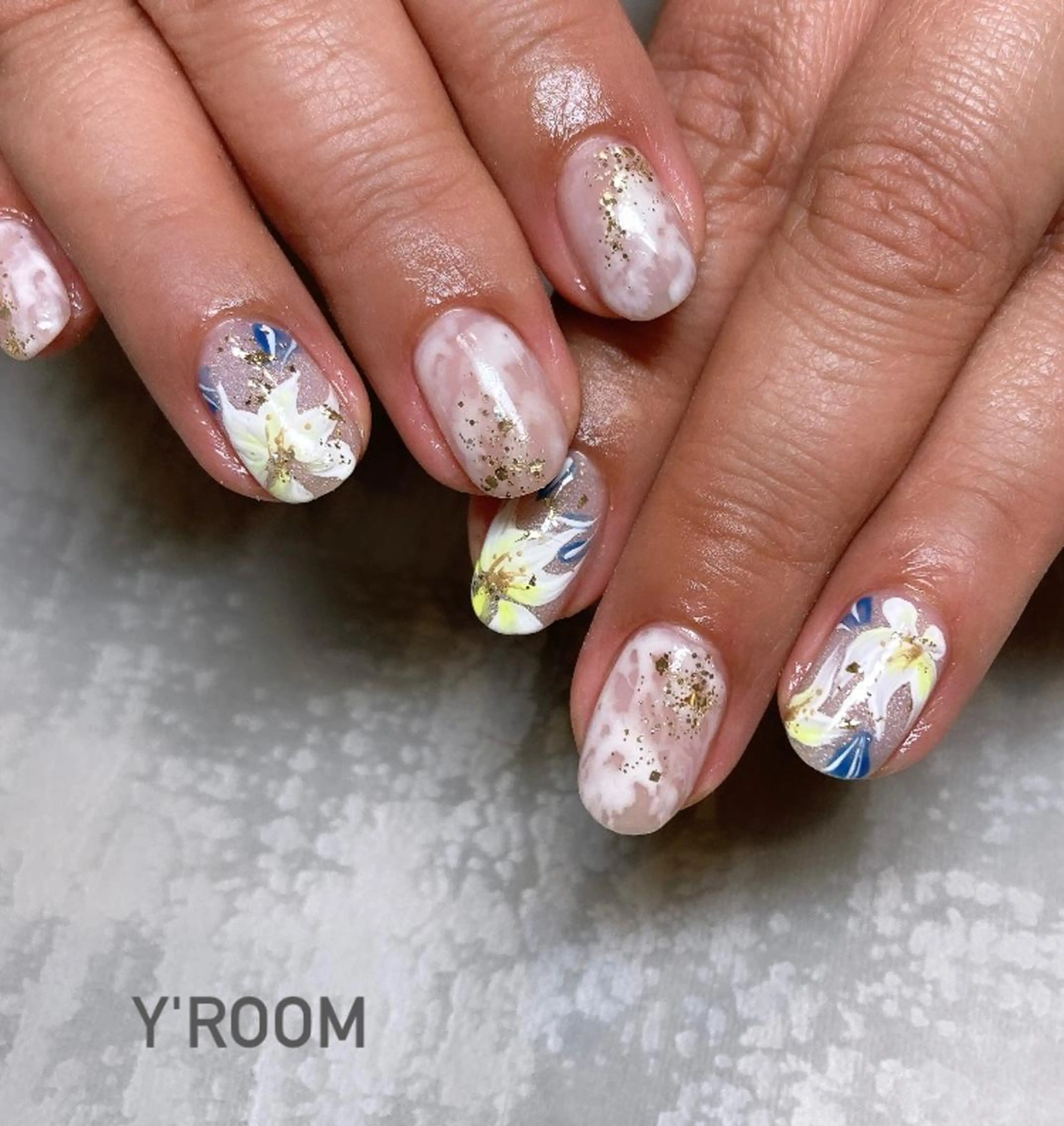 ネイル オーロラネイル フラッシュネイル フットネイル ジェルネイル 卒業式 ハンドネイル YUKA （ネイリスト）のネイルデザイン