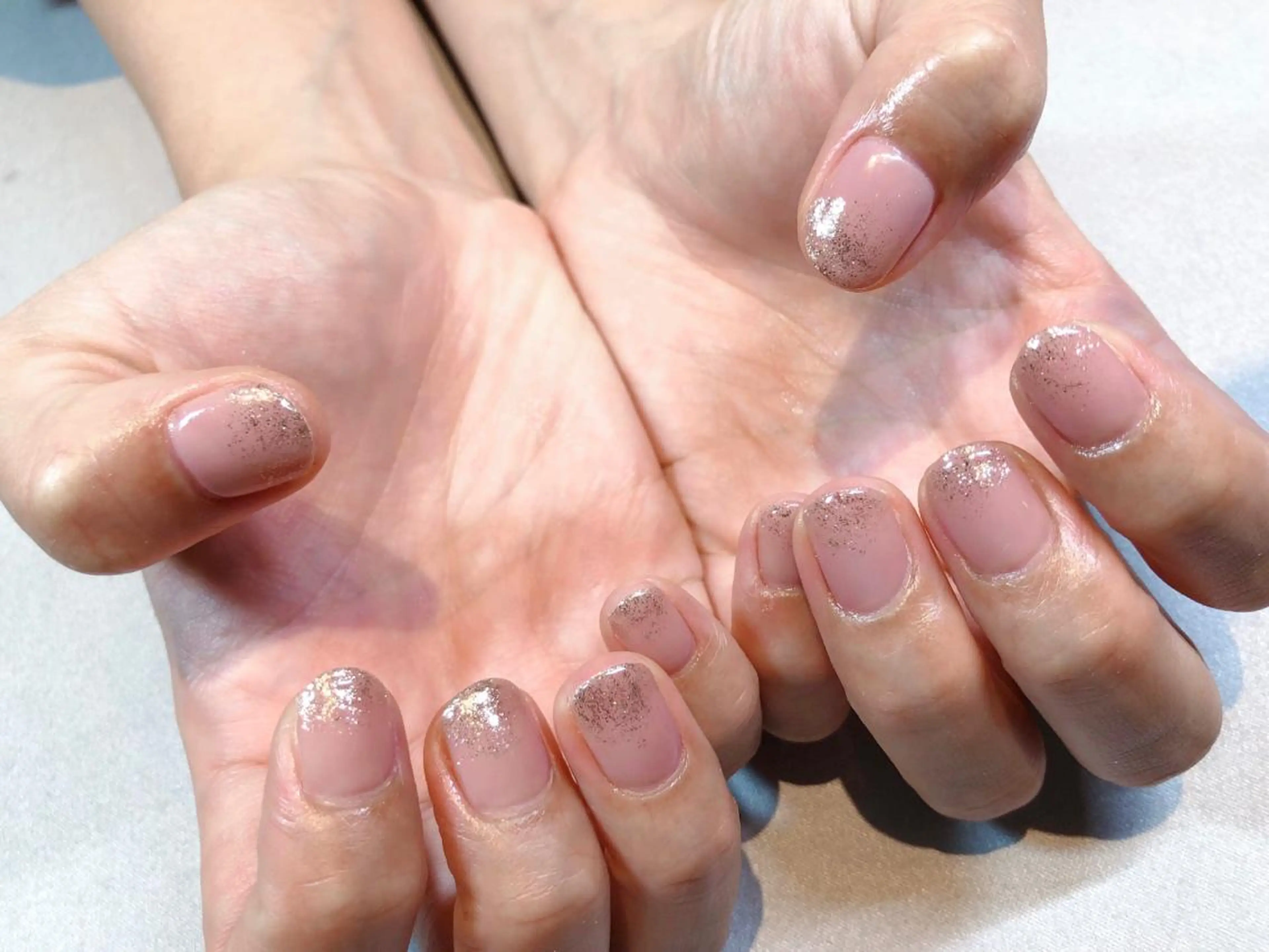 ネイル iiloo aromaworksのネイルデザイン