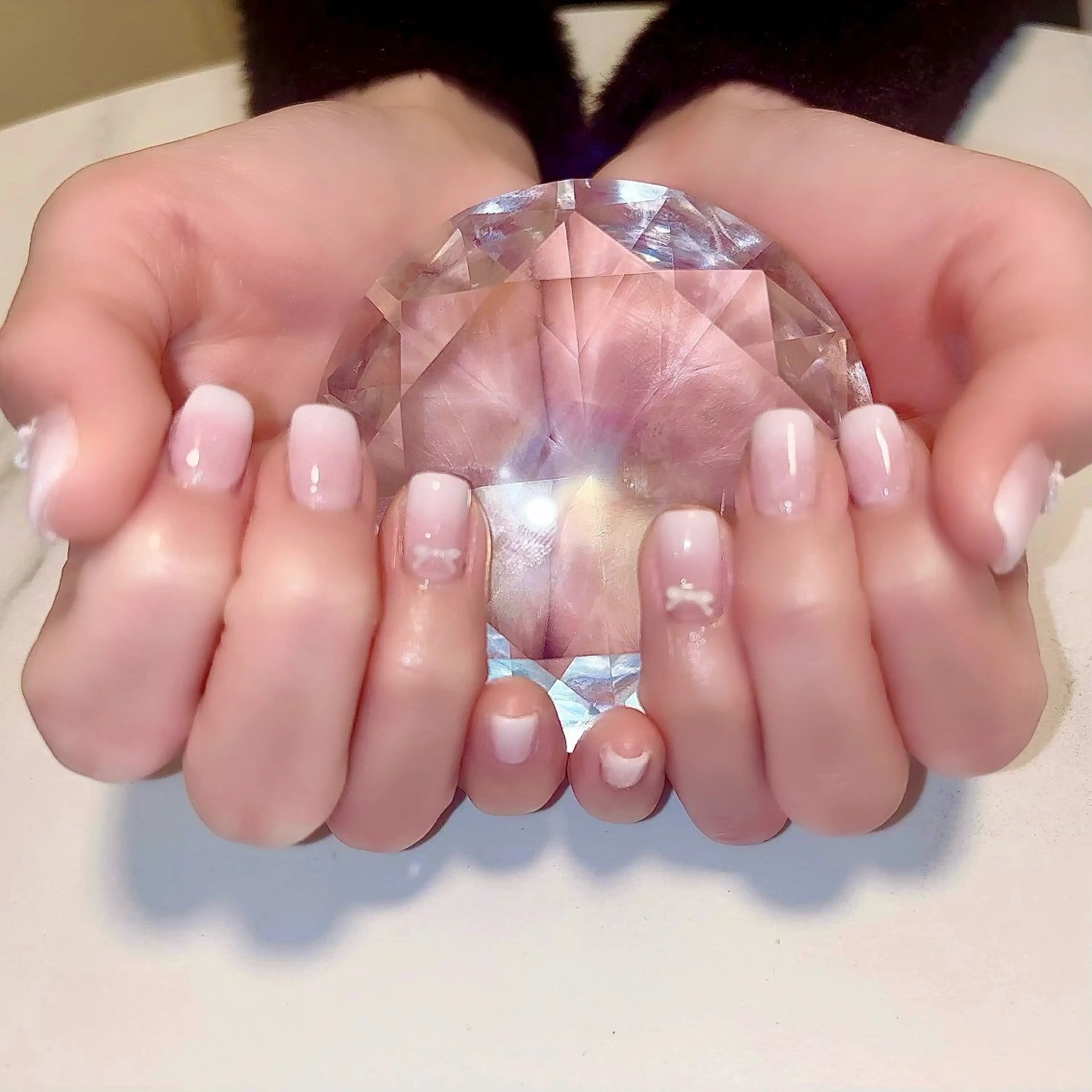 ネイル 韓国ネイル オフィスネイル リボン ショートネイル スクエアネイル ハンドネイル バストアップサロン LUNAのネイルデザイン