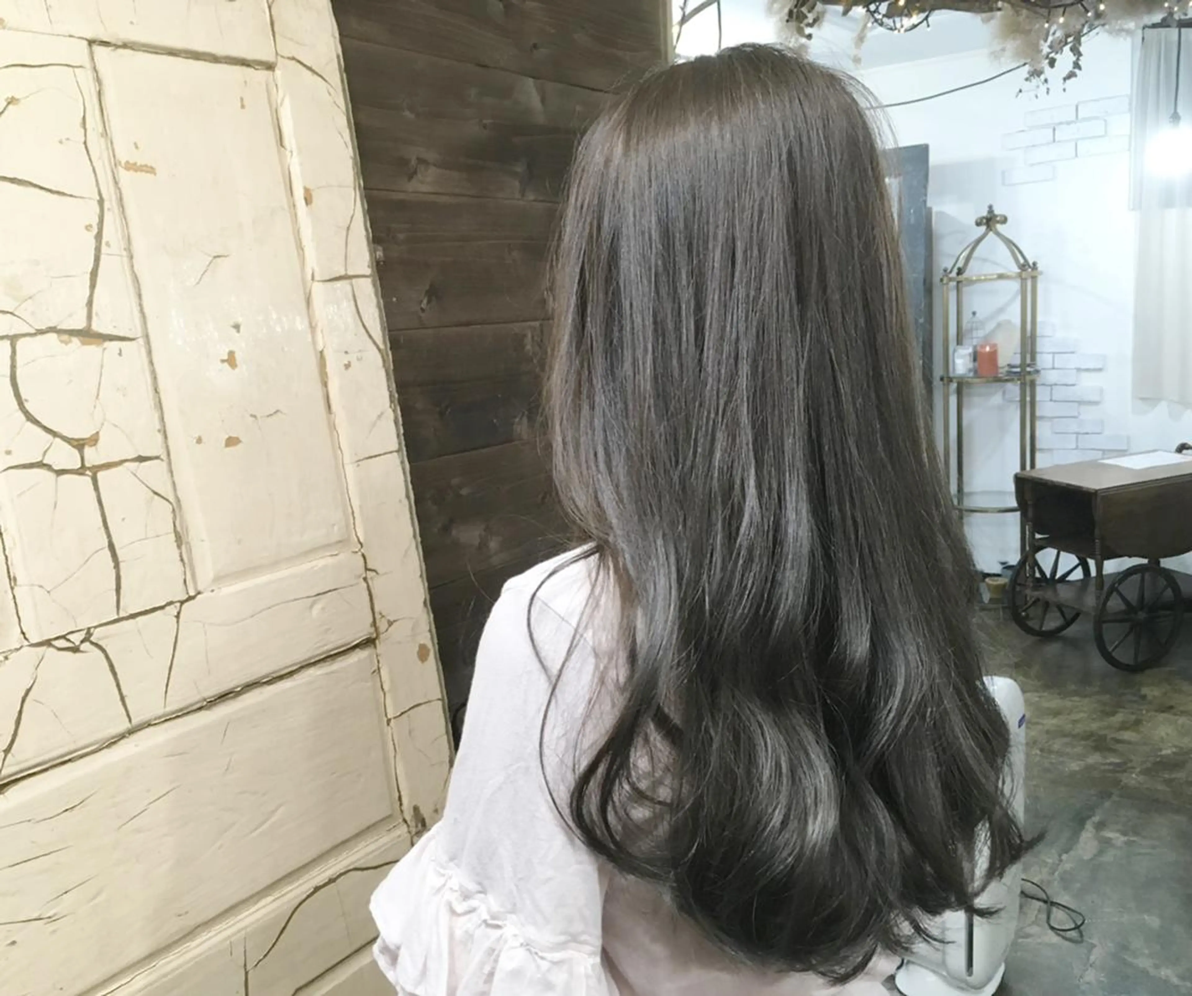 ロング カラー ブルーカラー ブルージュ ロング 阿嘉 萌子のヘアスタイル