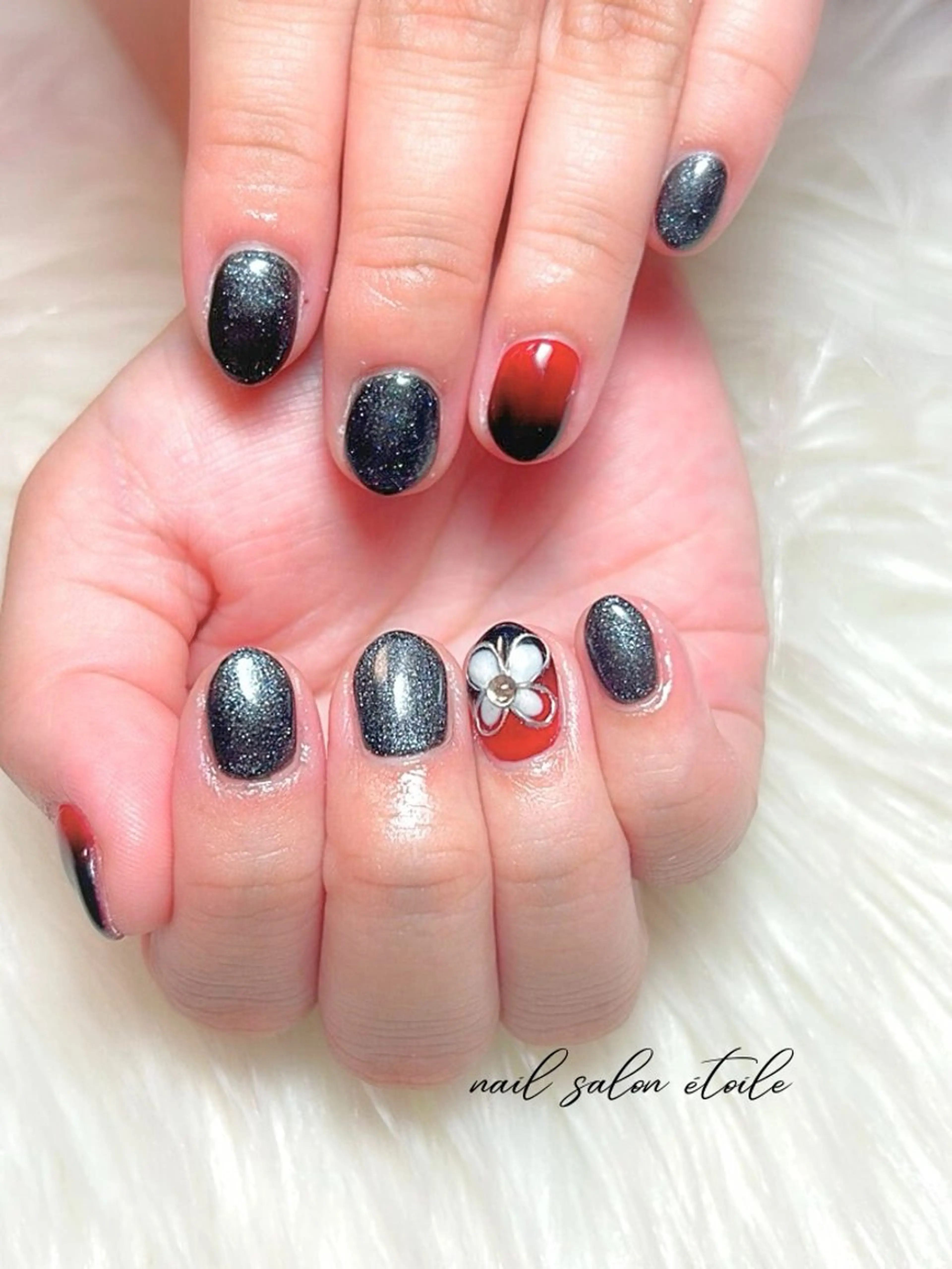 ネイル アートネイル グラデーション ラメ(グリッター) 赤色 ハンドネイル nail salon étoileのネイルデザイン