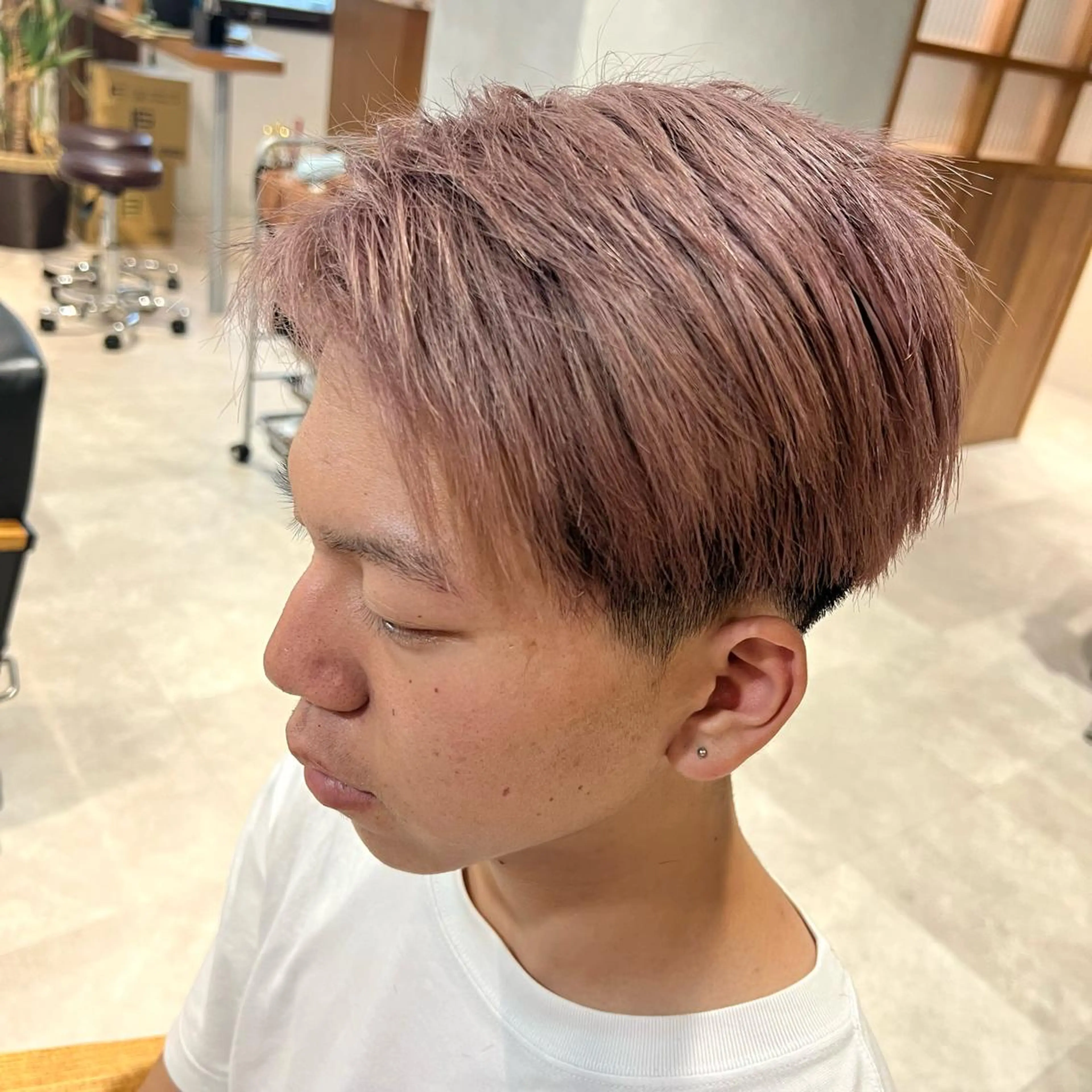 カラー ブリーチ ピンクカラー 🎀 夏秋🎀のヘアスタイル