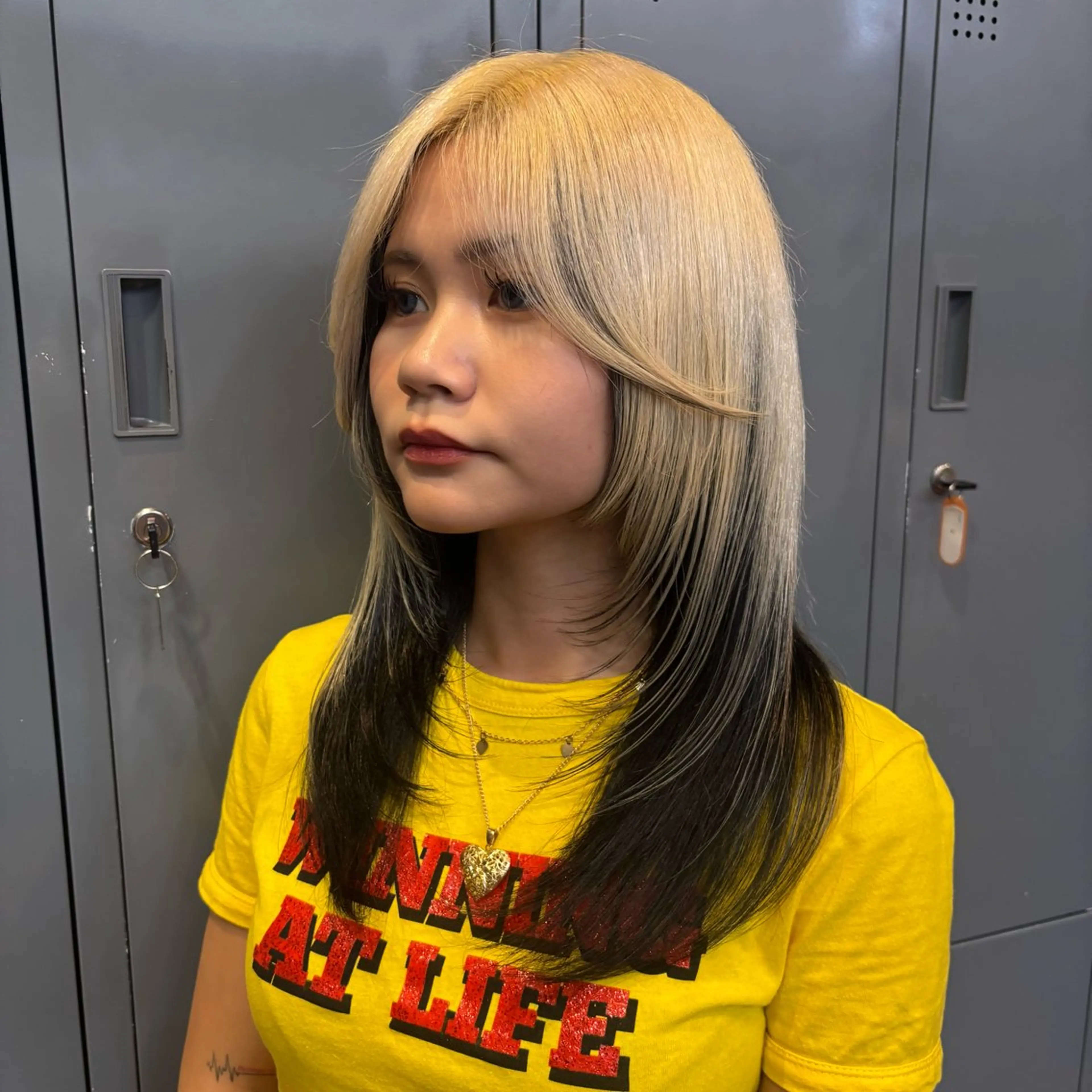 セミロング ヘアカラー トリートメント ☘️かわいいハイトー ン☘️nonokaのヘアスタイル