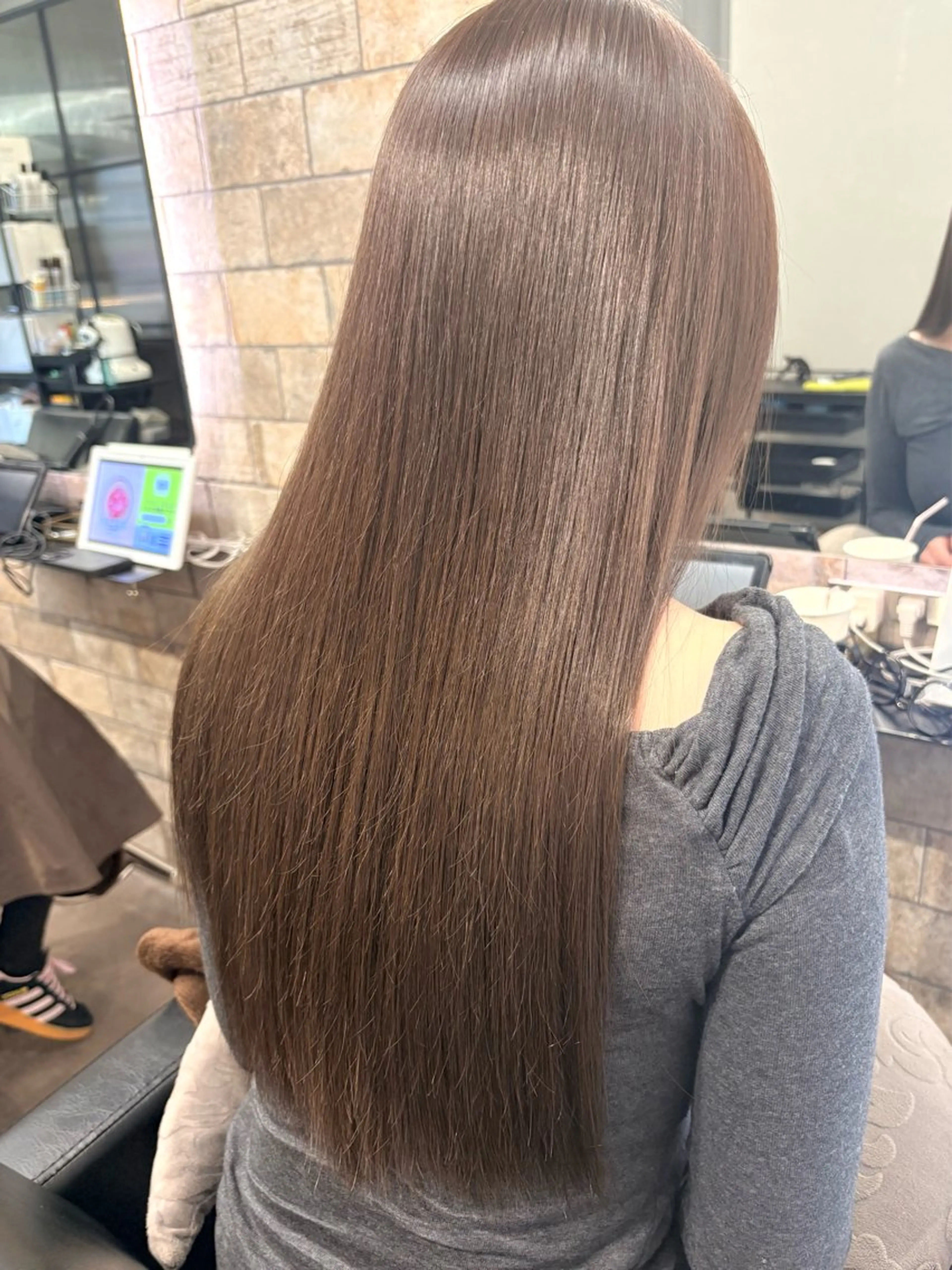 カラー グレージュ オリーブグレージュ オリーブグレー 🫧カラー＆エクステ 専門🤍松下🫧のヘアスタイル