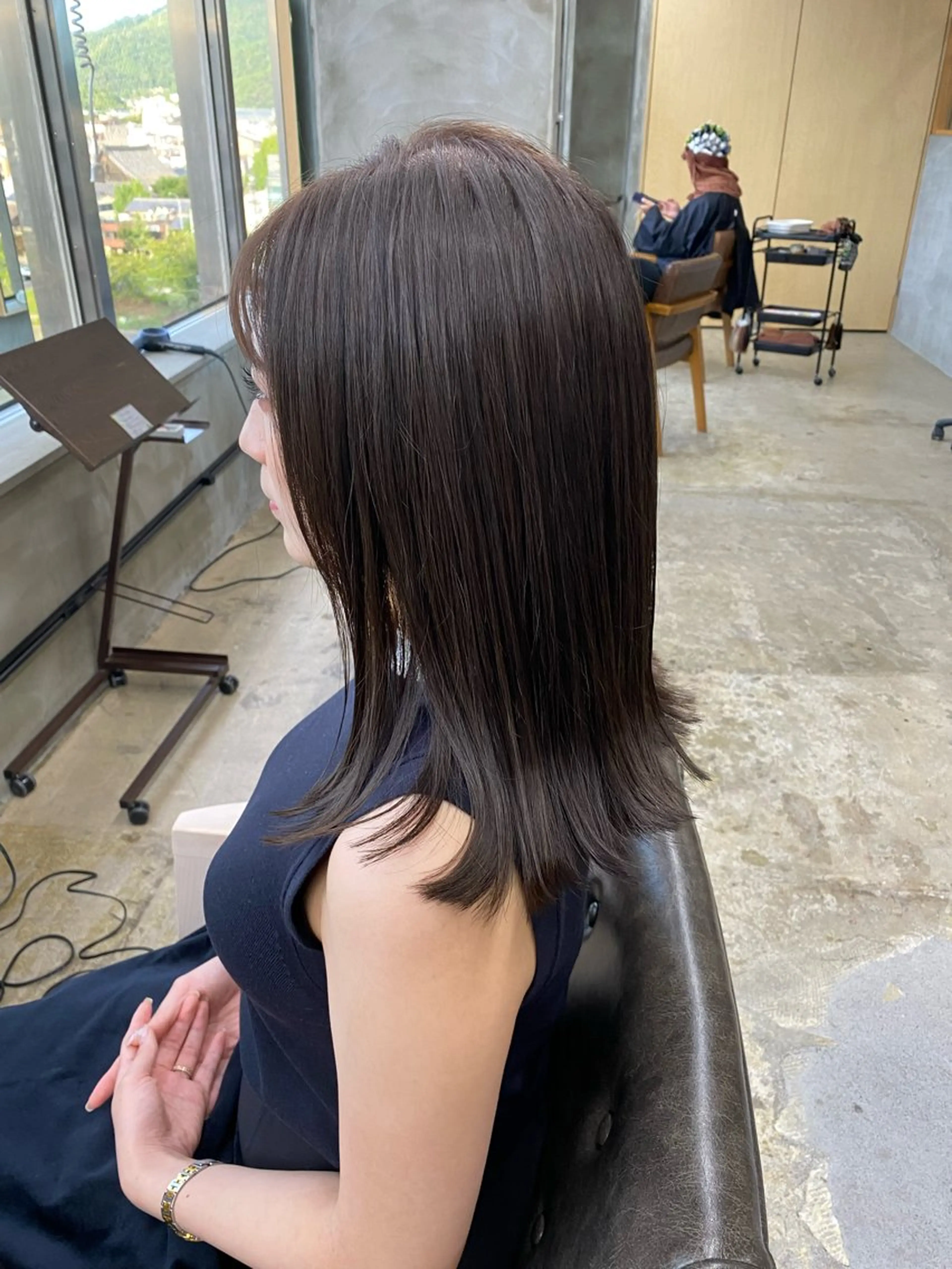 ミディアム カラー 透明感カラー シミズ アスカのヘアスタイル