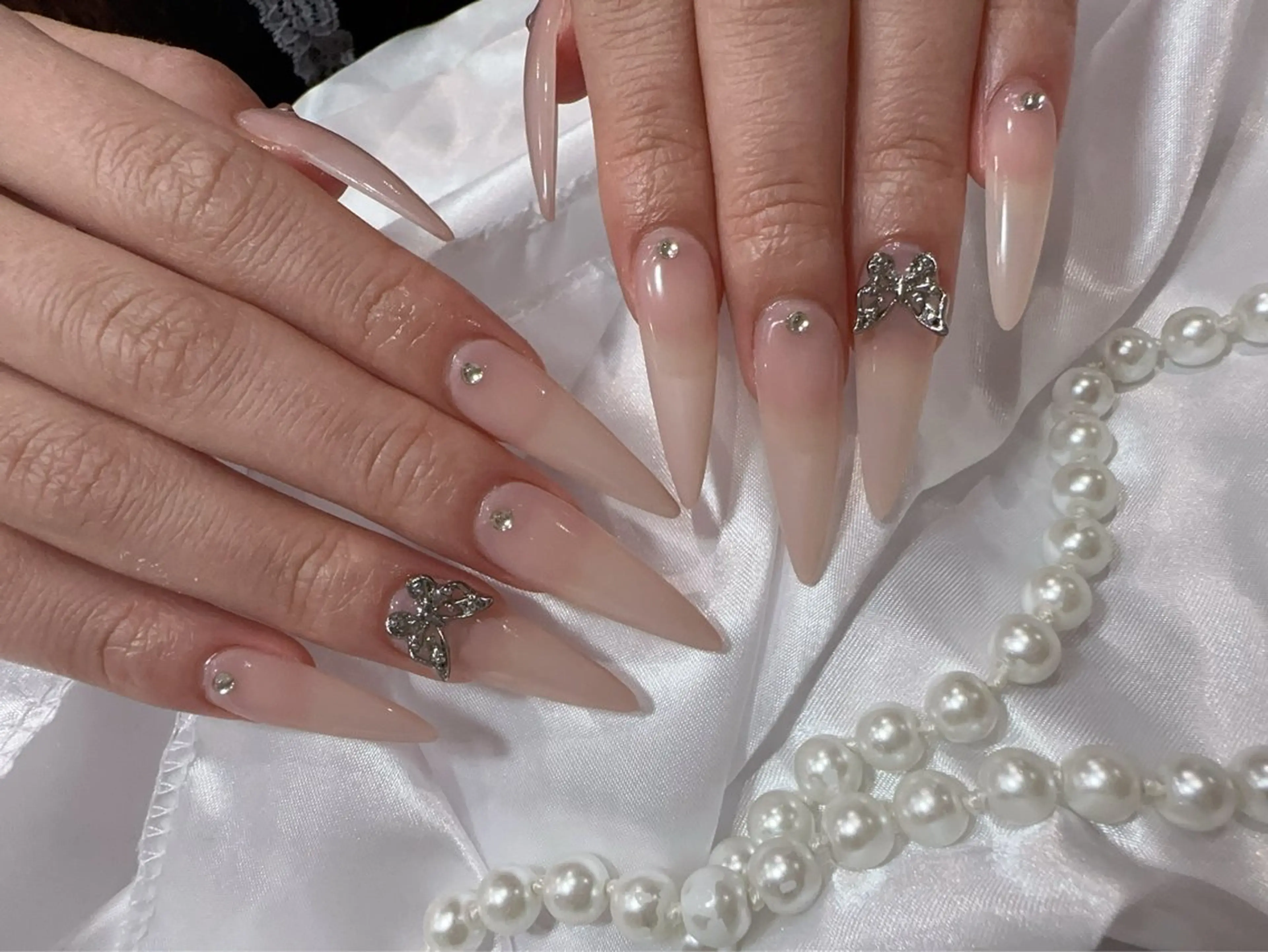 ネイル アートネイル フラッシュネイル フレンチネイル ジェルネイル ガラスフレンチ ハンドネイル You&Me Miyuのネイルデザイン