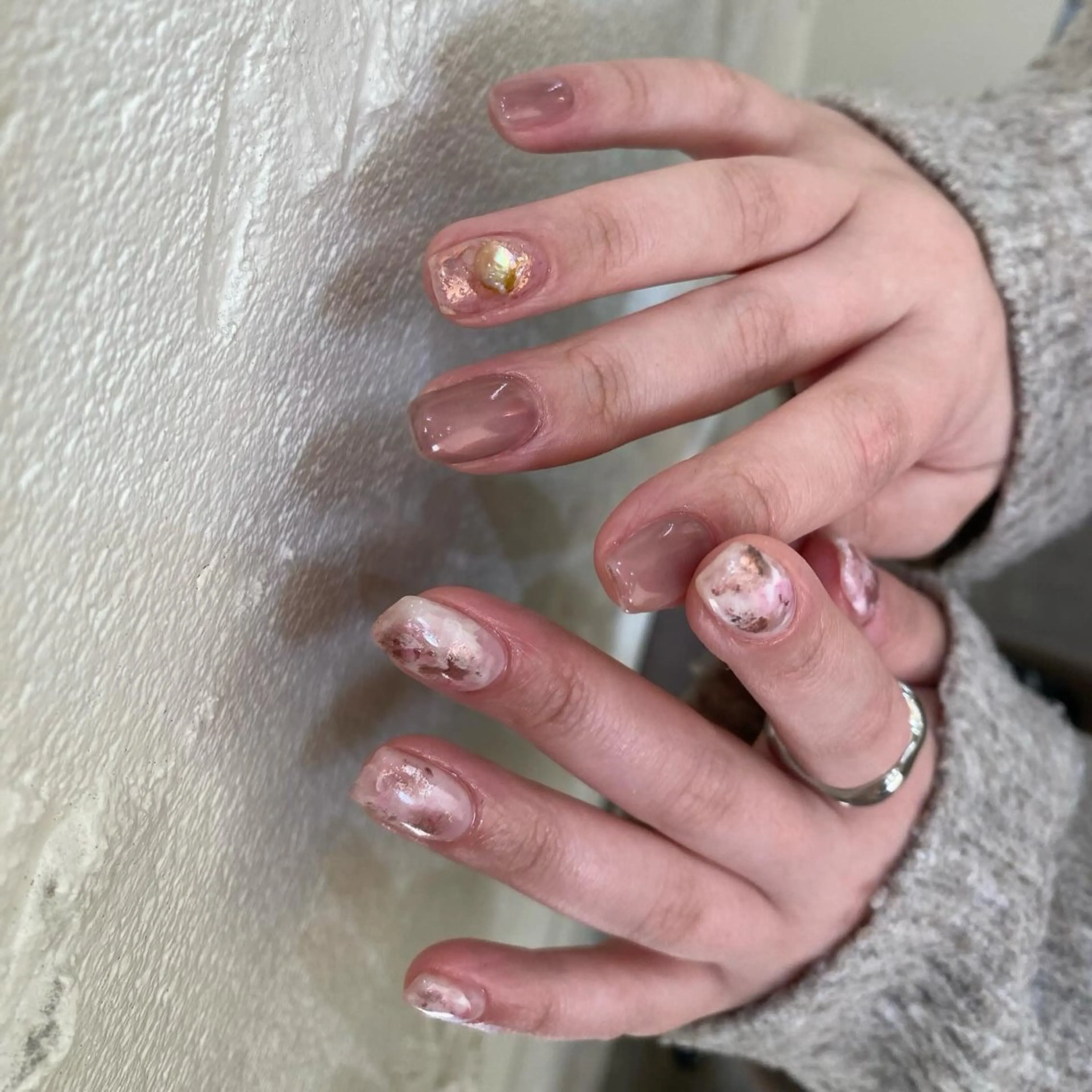 ネイル ピンク ハンドネイル nable.所属・栗林 実莉のネイルデザイン