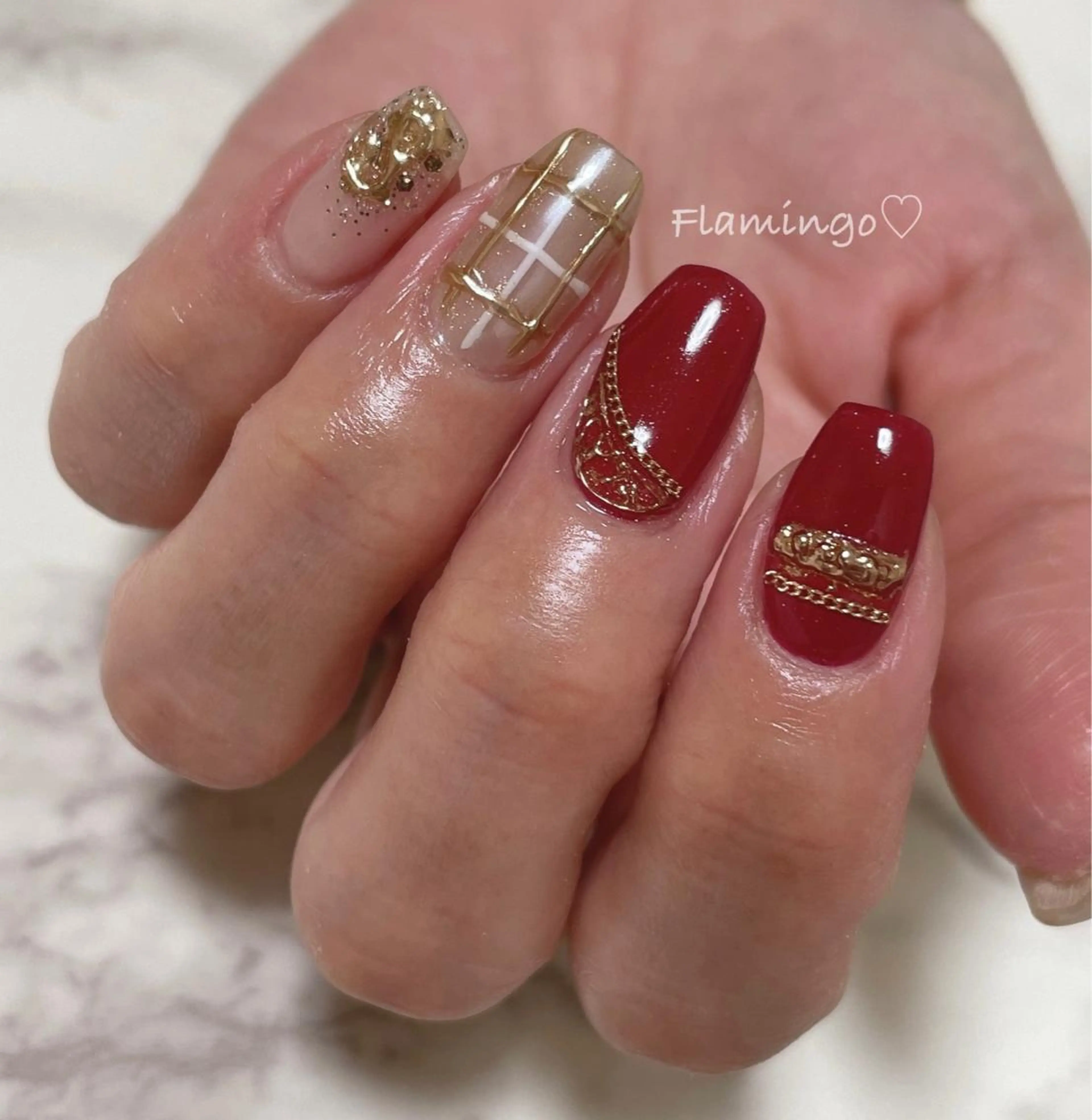 ネイル ボルドー ジェルネイル キラキラネイル ラメ(グリッター) ミラーネイル 40代からの爪肌を 労る♡きちんとネイルのネイルデザイン