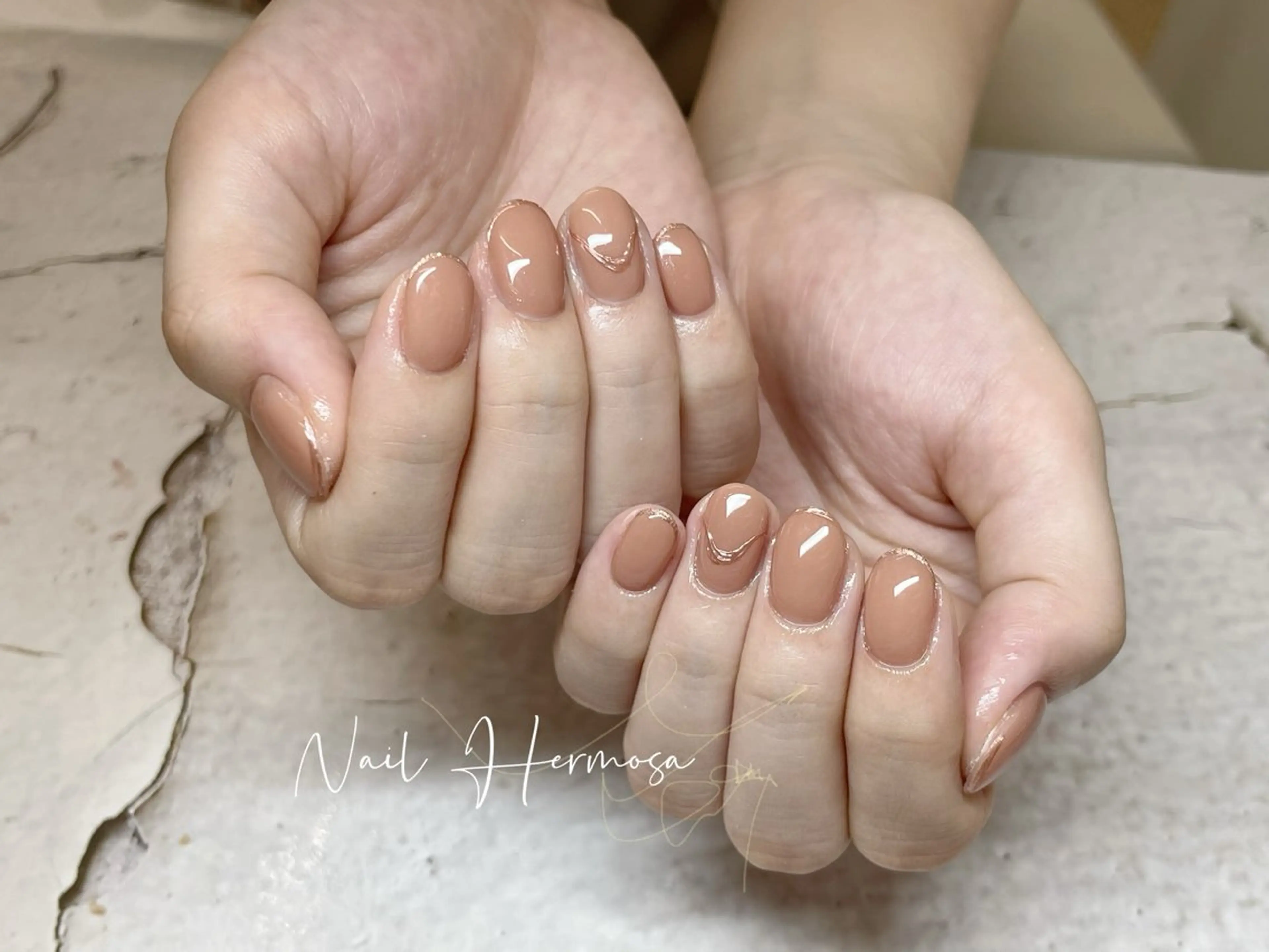 ネイル アートネイル ジェルネイル グラデーション マグネットネイル 持ち込み ハンドネイル エルモサ YURIKAのネイルデザイン