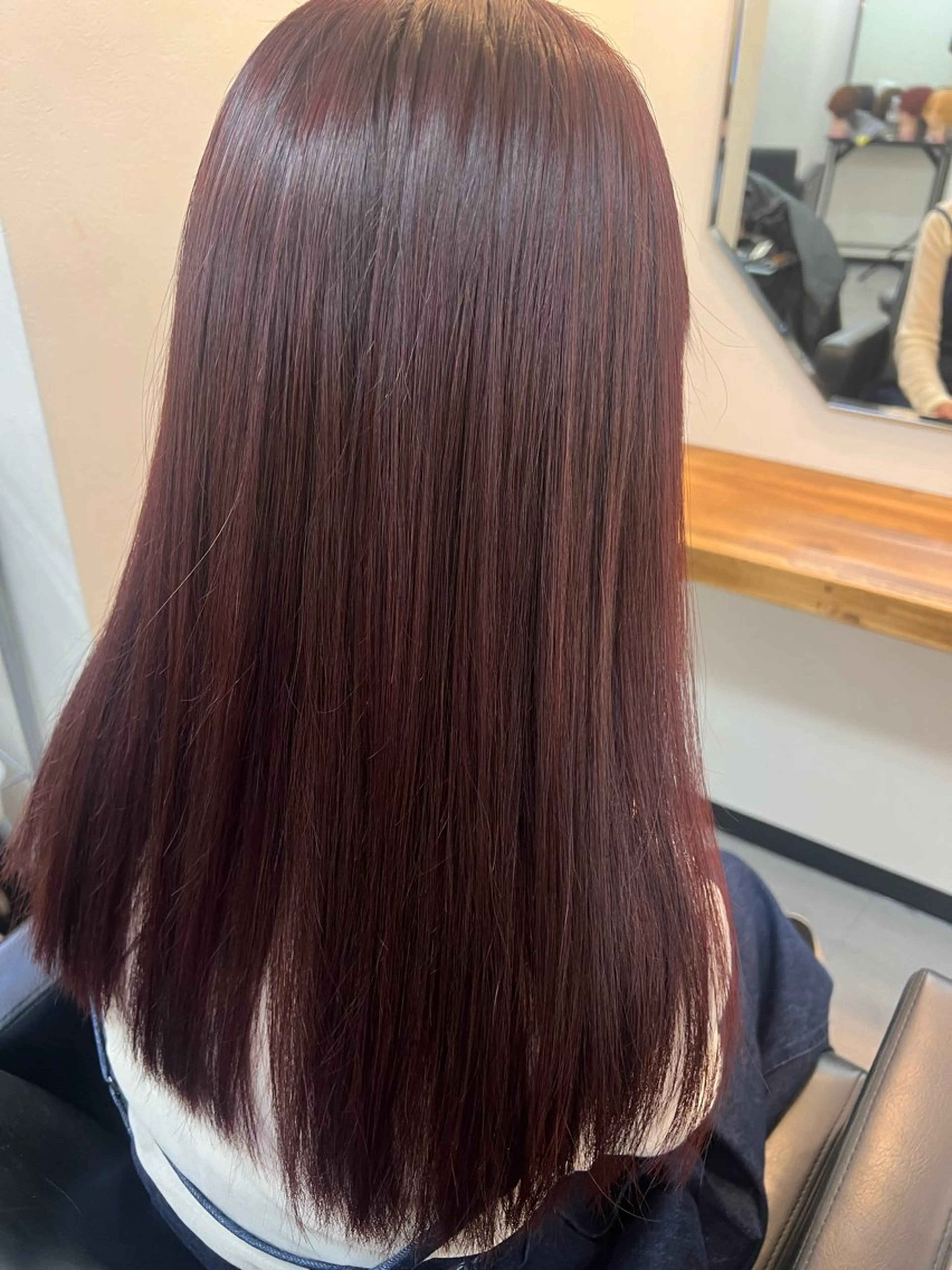 ロング カラー レッドカラー カット ヘアカラー 全席半個室north east阿佐ヶ谷店所属・かわなみ あんのヘアスタイル