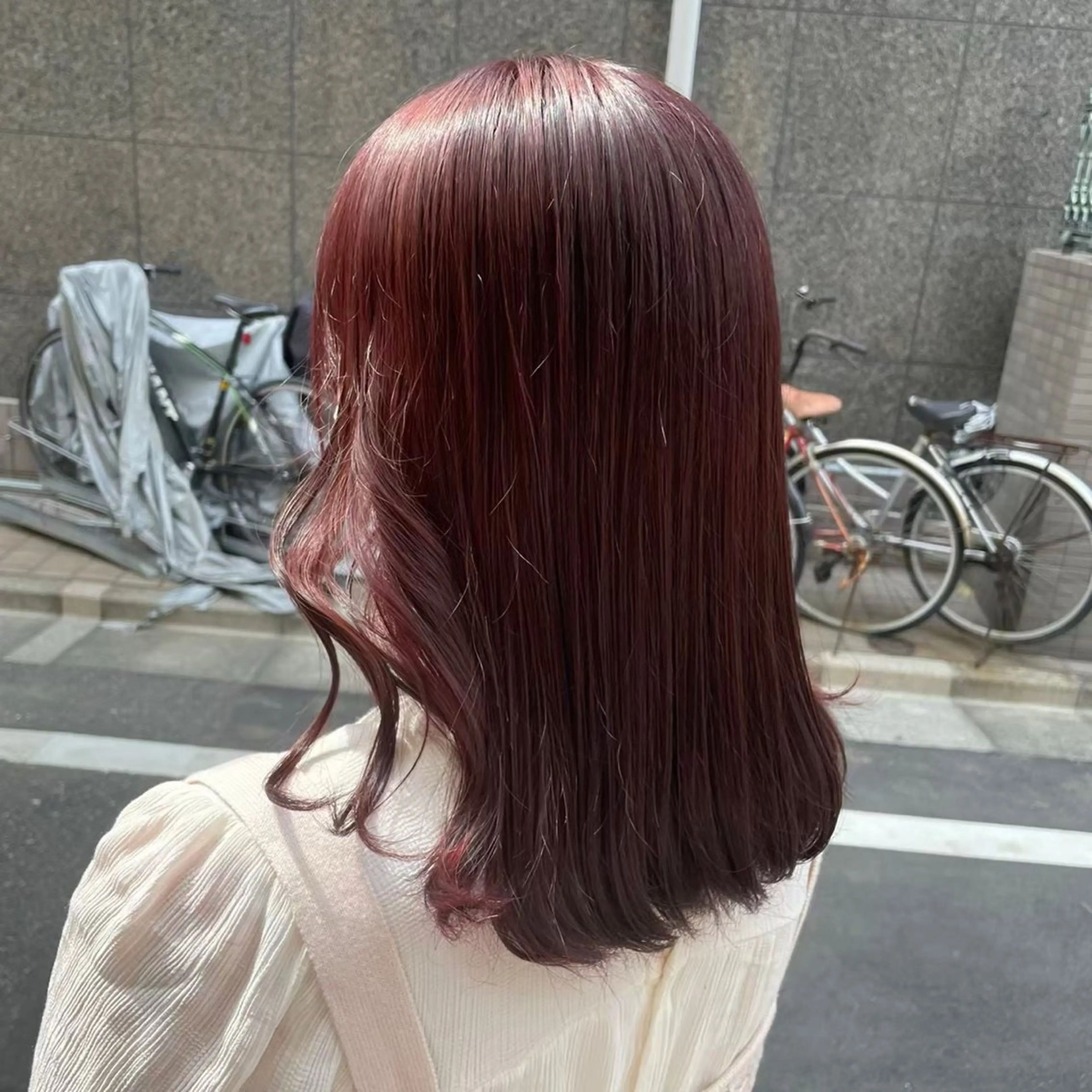セミロング カラー トレンド暖色ヘア🍒 miu🍒のヘアスタイル