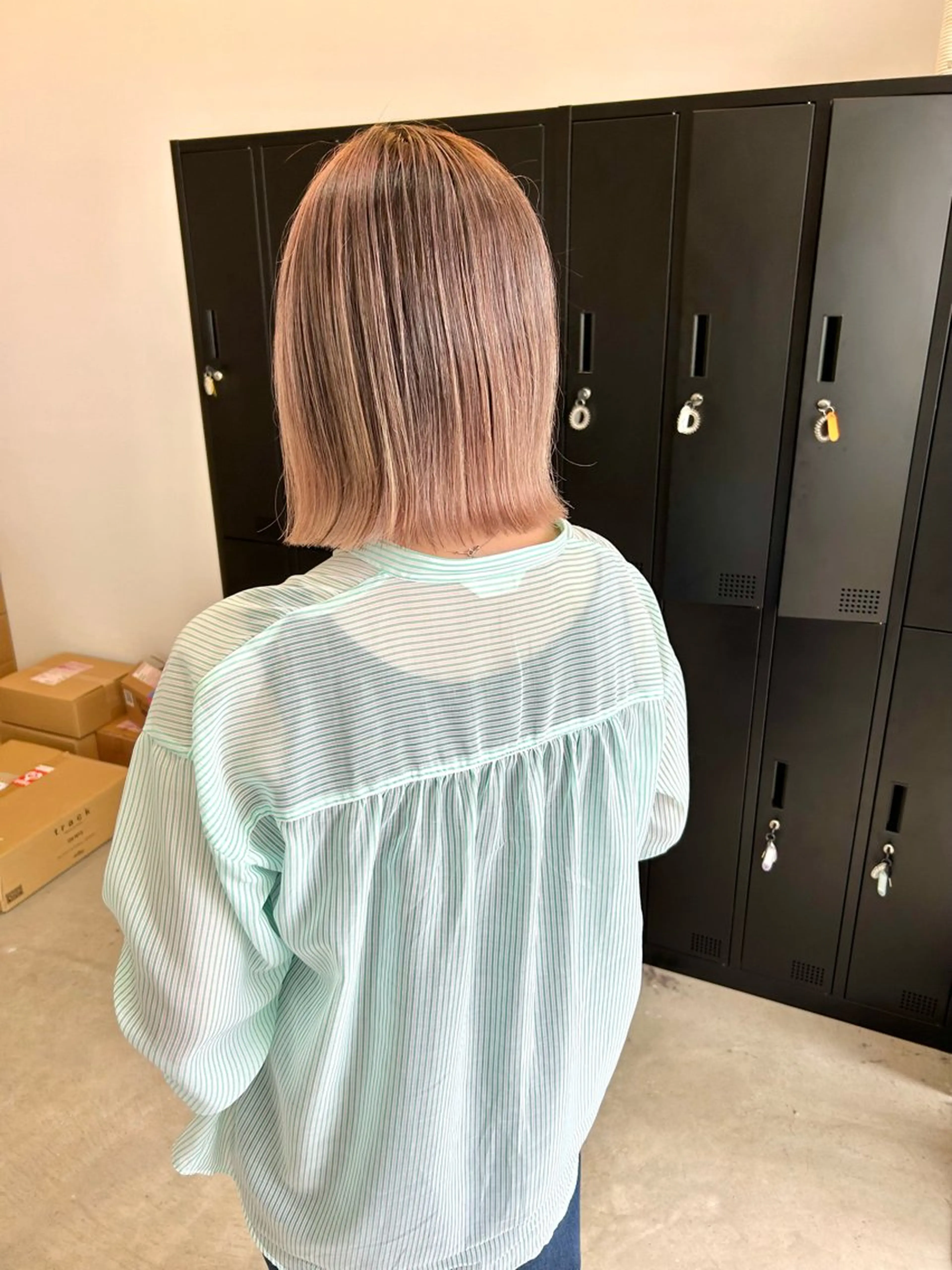 ミディアム カラー ヘアカラー mood tatemachiのヘアスタイル