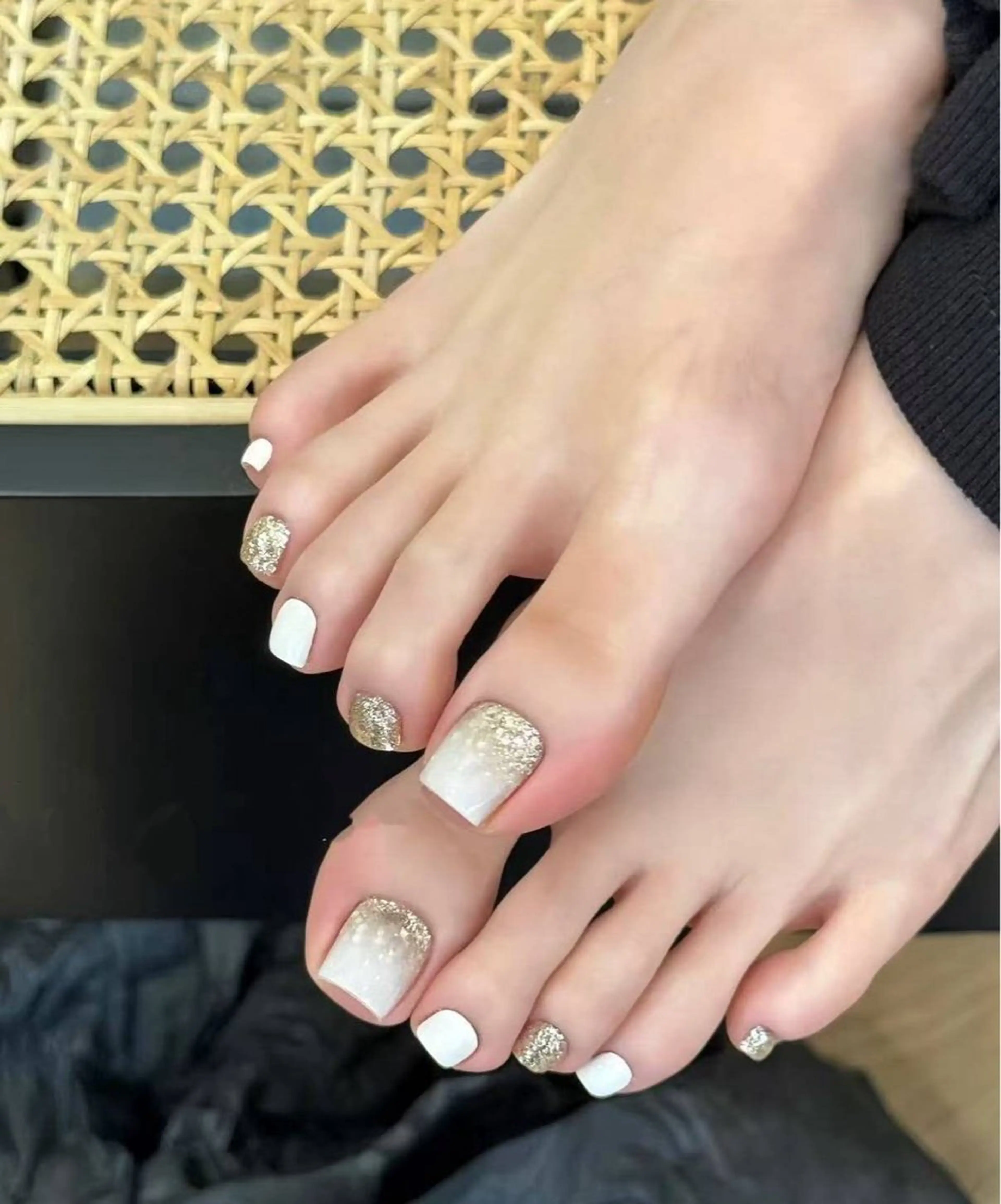 ネイル オーロラネイル フラワーネイル フットネイル フレンチネイル ジェルネイル フットネイル BabyYouMi nailのネイルデザイン