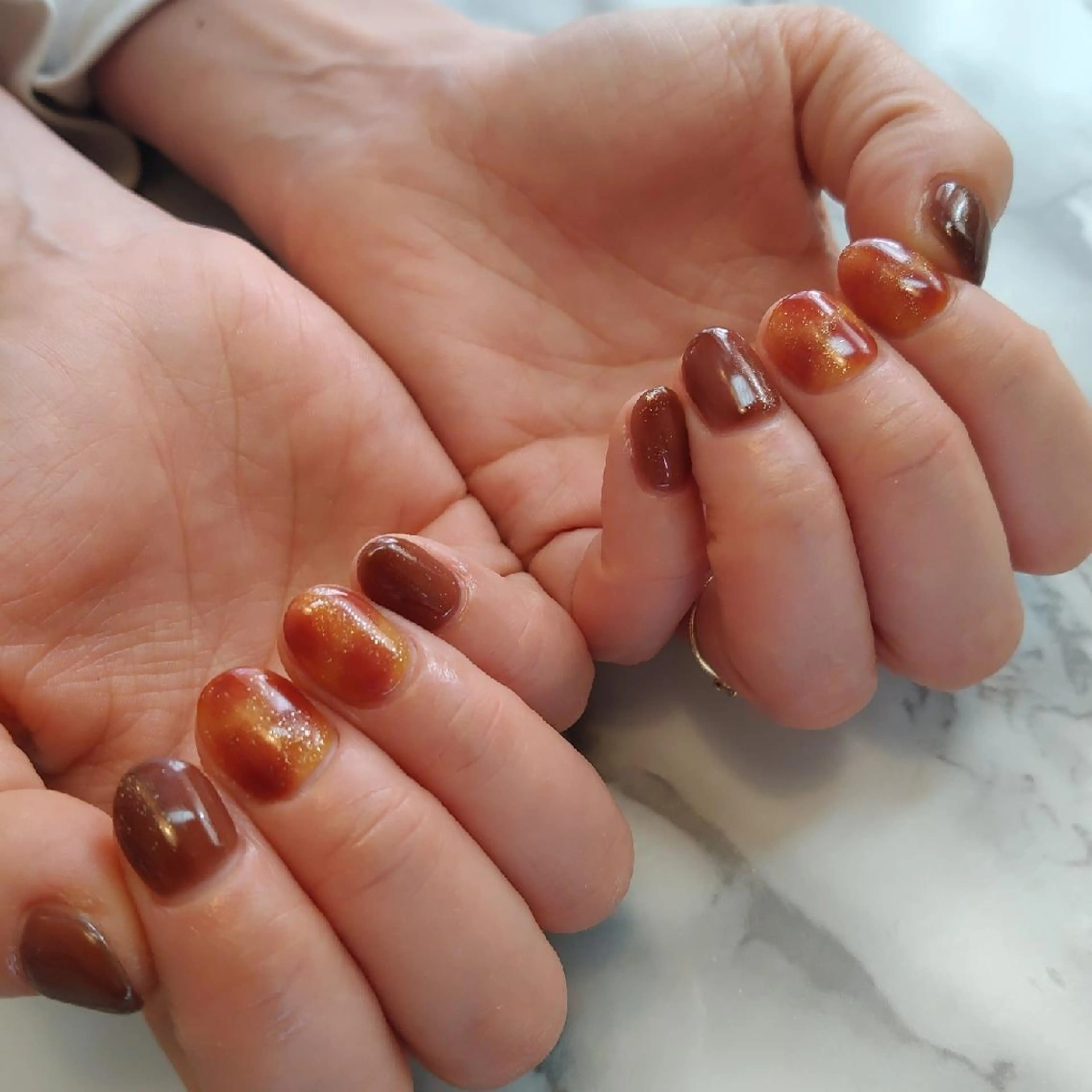 ネイル べっ甲ネイル ジェヌインネイル 河内のネイルデザイン