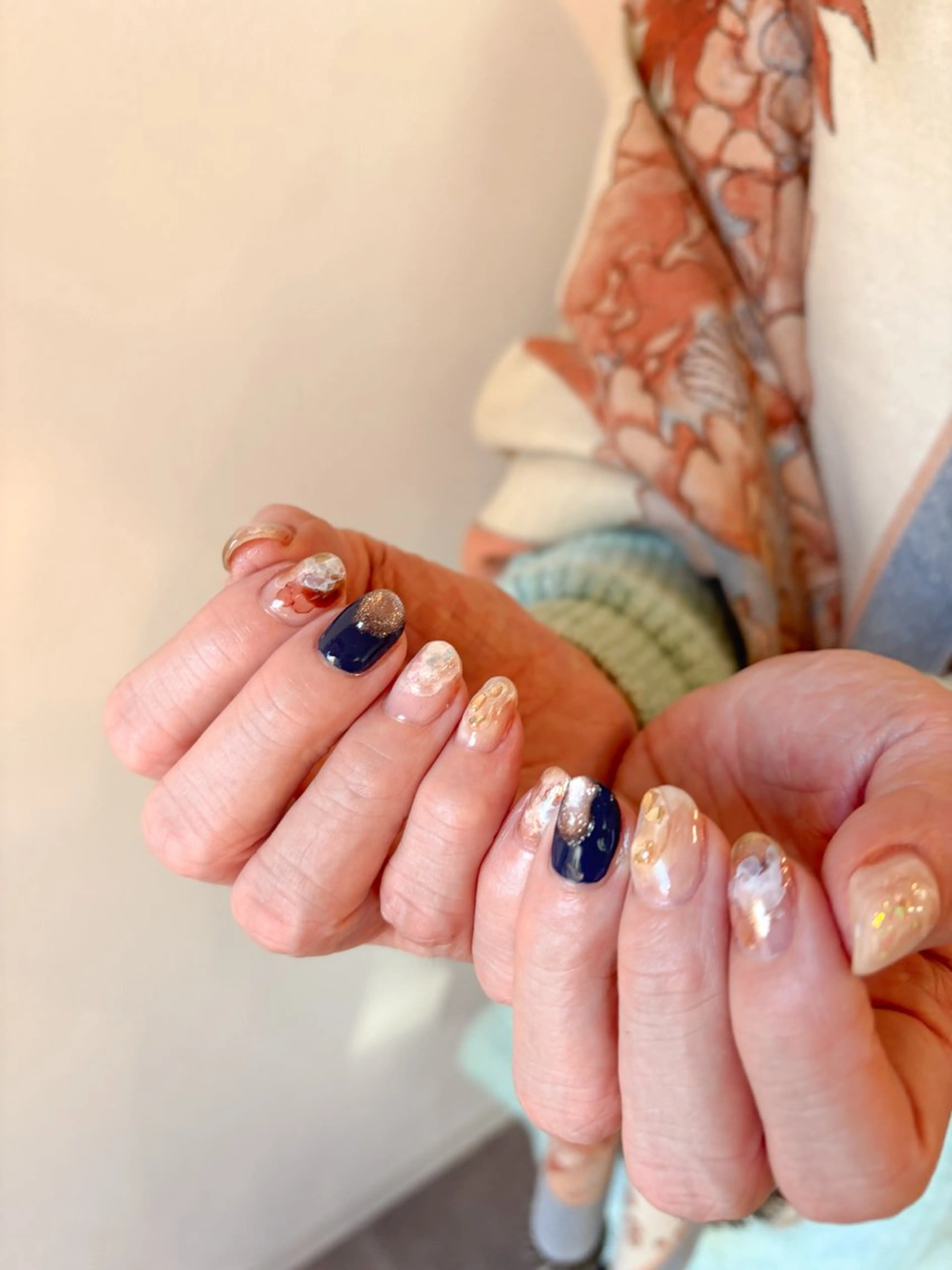 ネイル ハンドネイル 🌲🌳🚪iiit o🌲🌳🌲のネイルデザイン