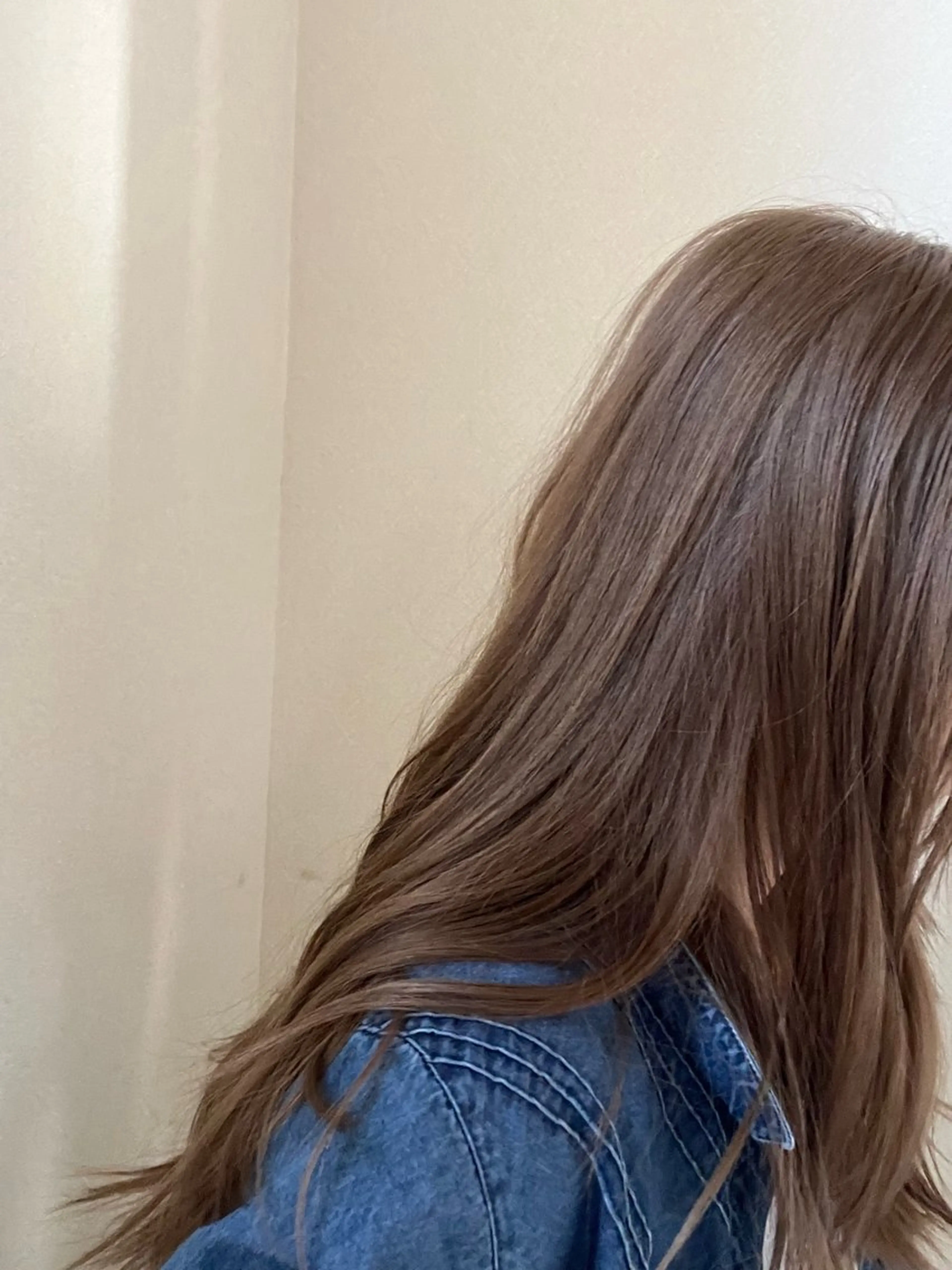 ロング ヘアカラー 川上 莉歩のヘアスタイル