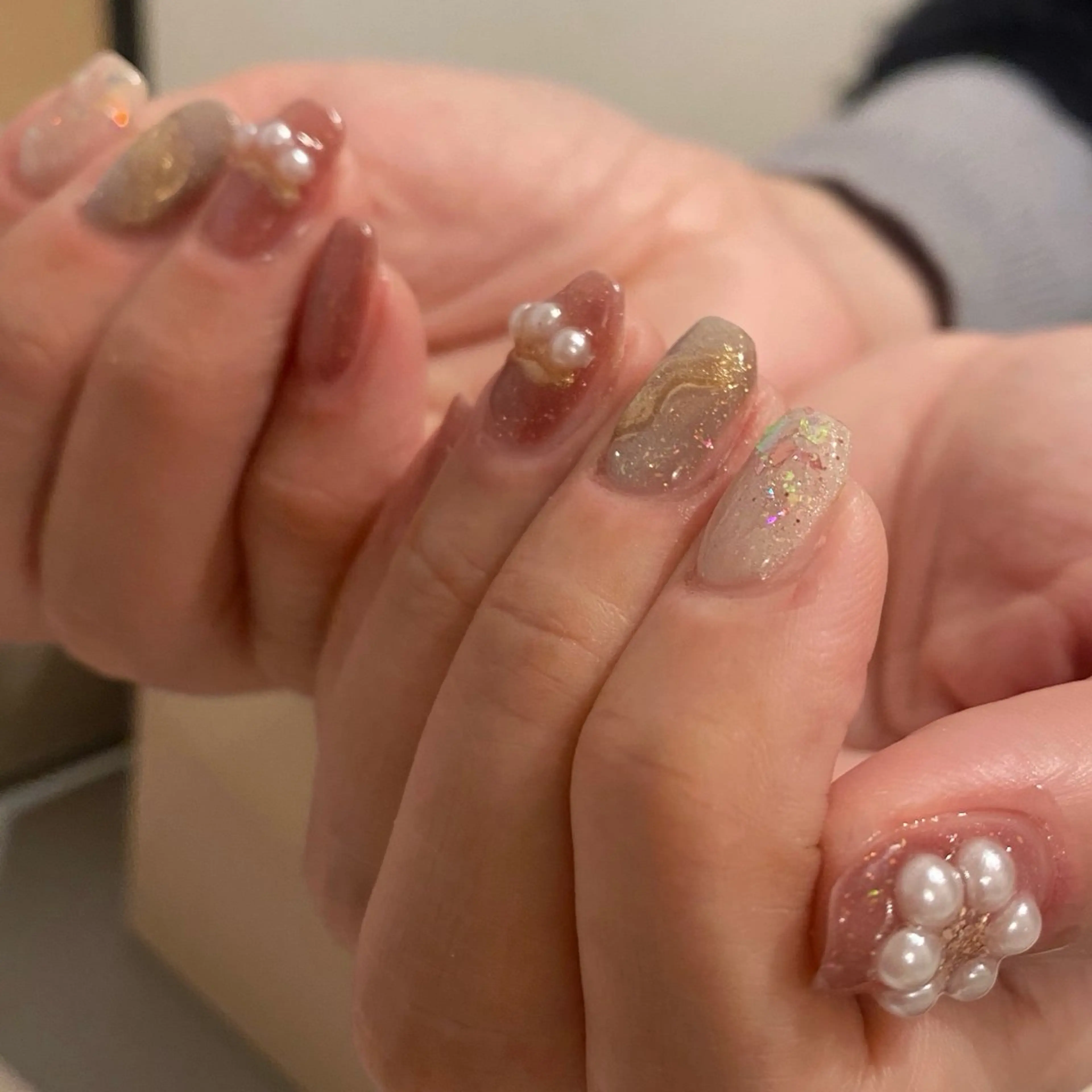 ネイル マグネットネイル ミラーネイル ニュアンスネイル 春ネイル amuse 手書きニュアンスのネイルデザイン