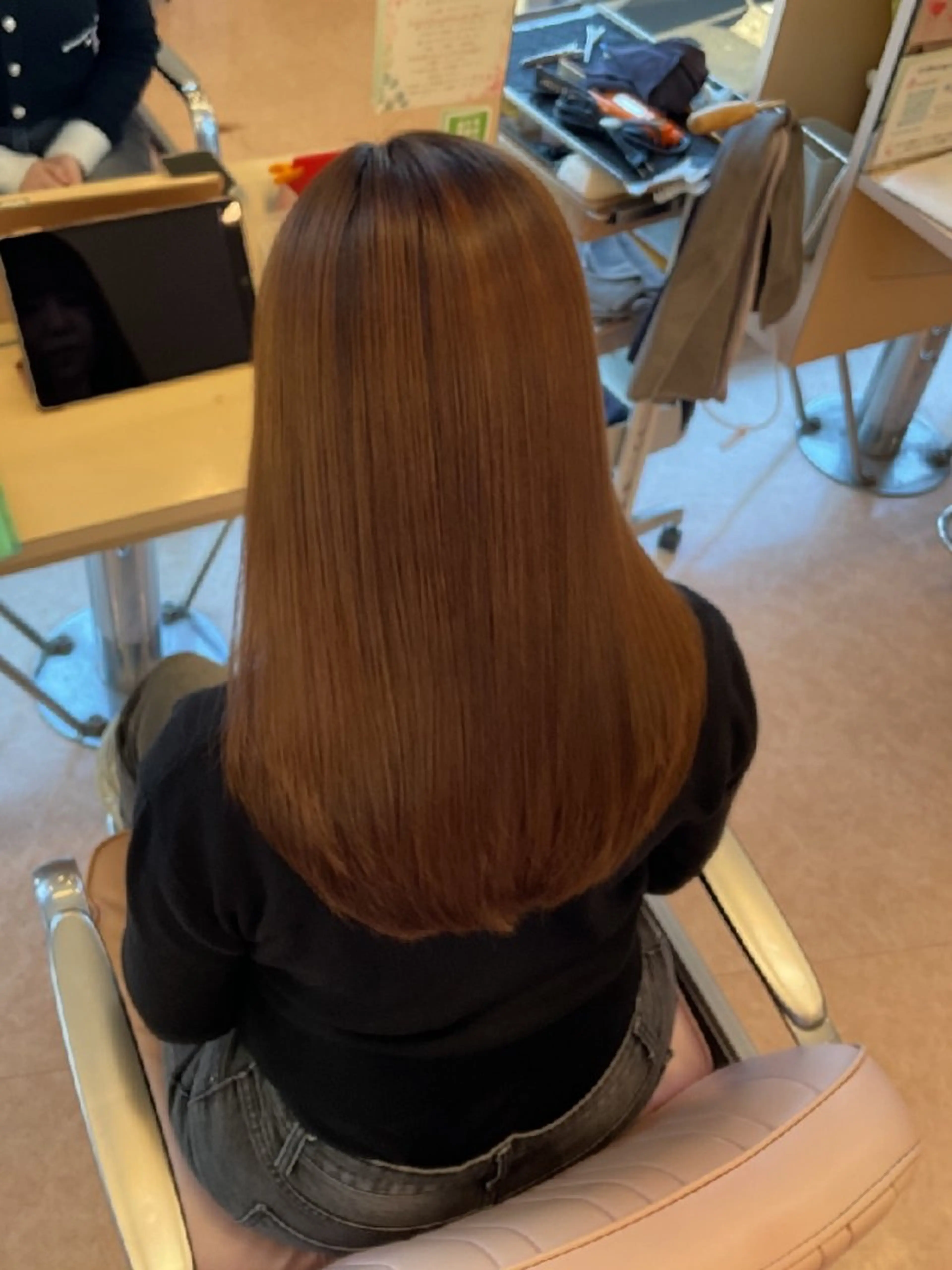 ミディアム 鈴木 優里花のヘアスタイル