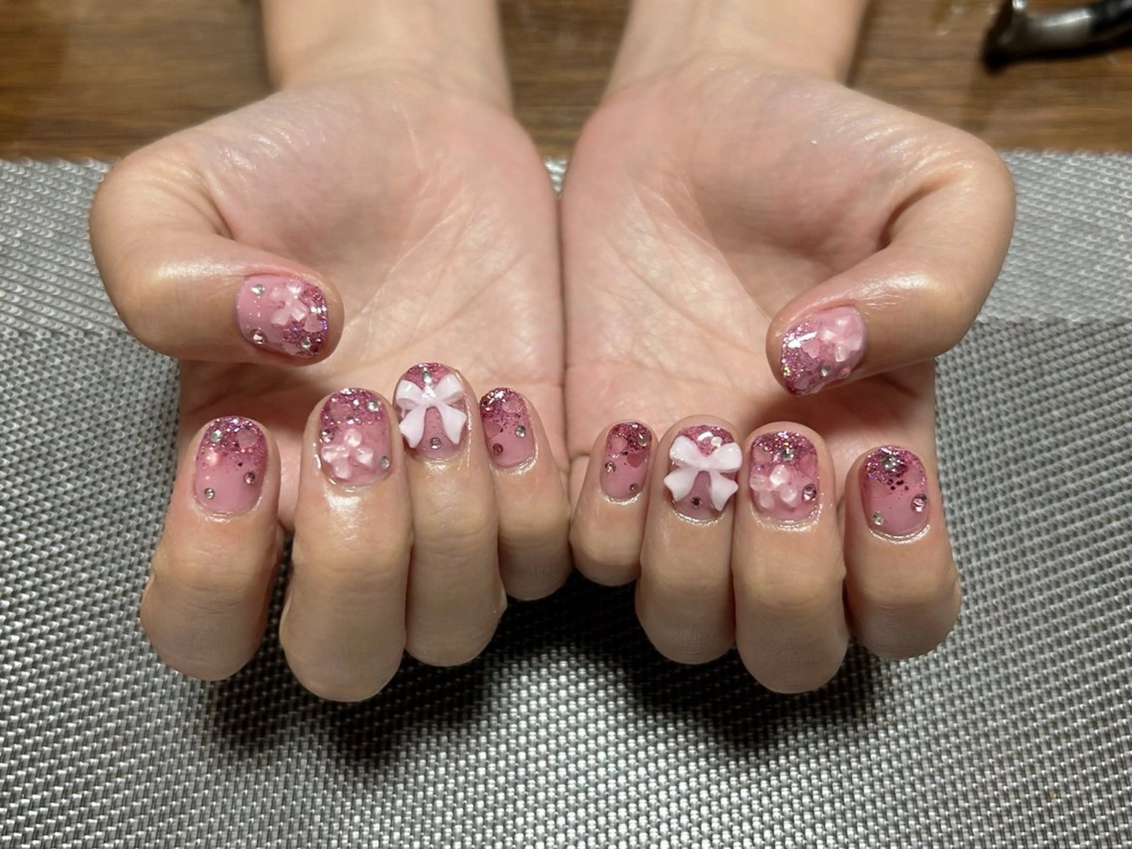 ネイル グラデーション ラメ(グリッター) ラメグラデーション ハンドネイル i nailのネイルデザイン