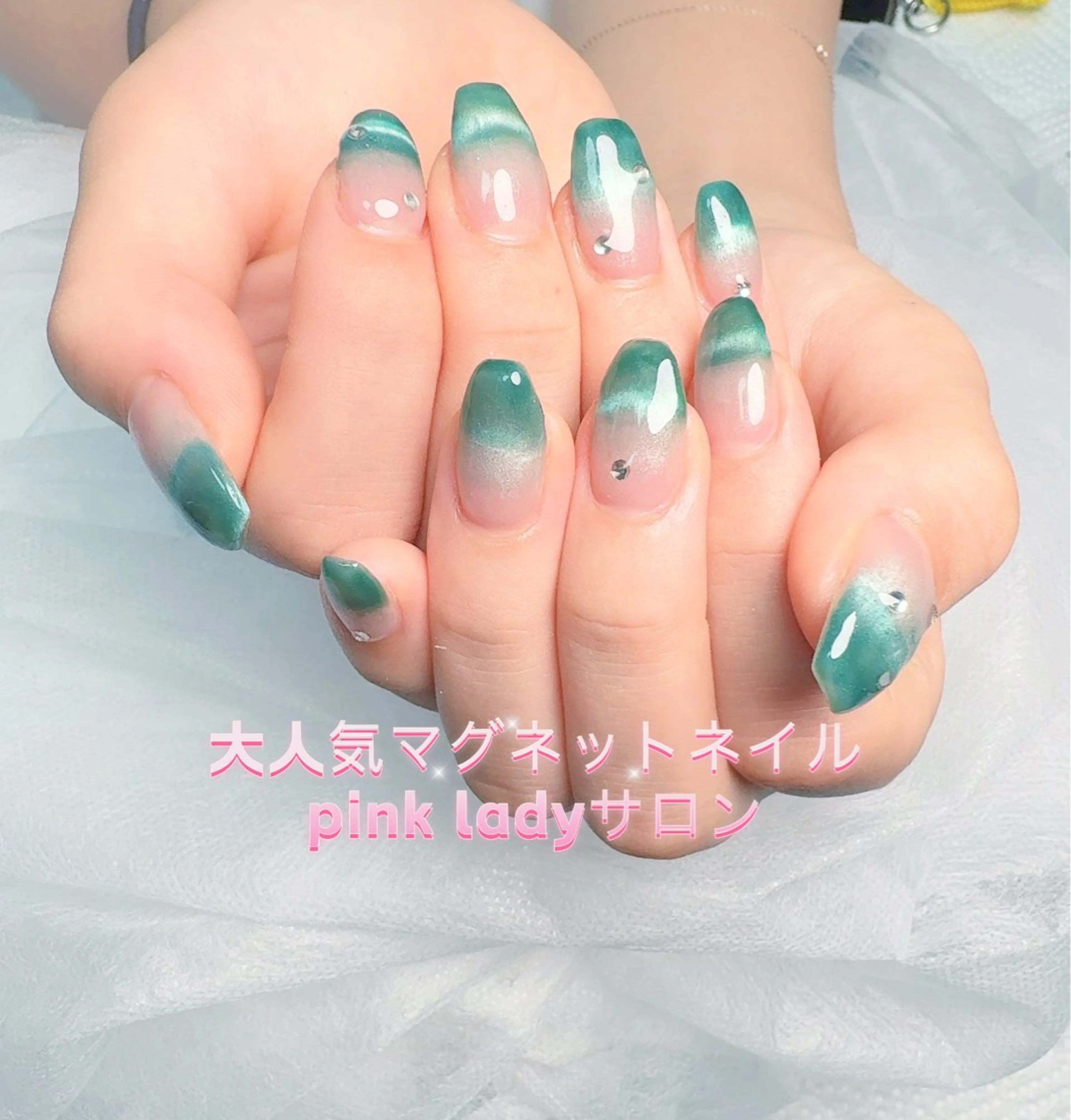 ネイル pink ladyサロン所属・べ にのネイルデザイン