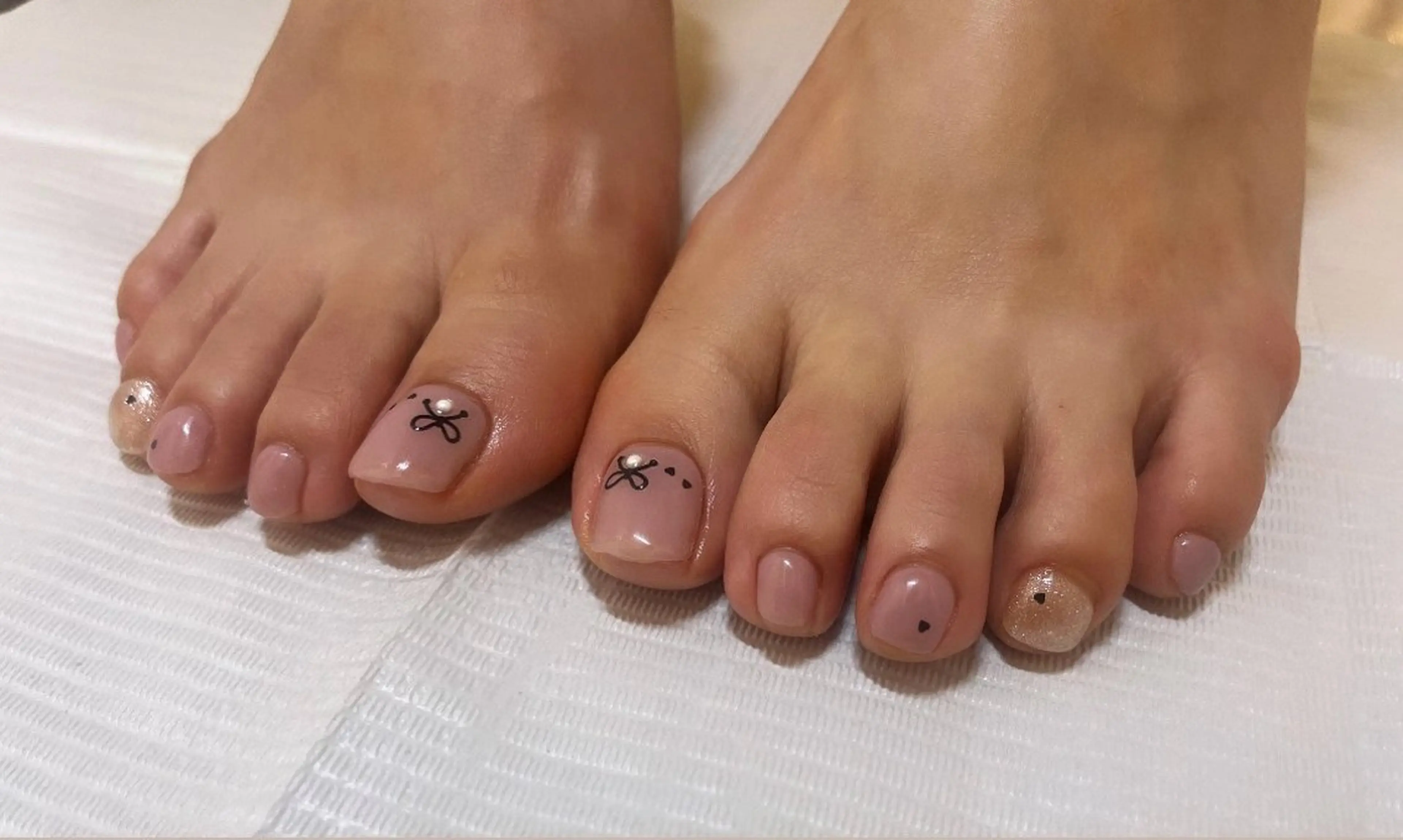 ネイル ネイルクイック青葉台店所属・橋本 麻衣のネイルデザイン