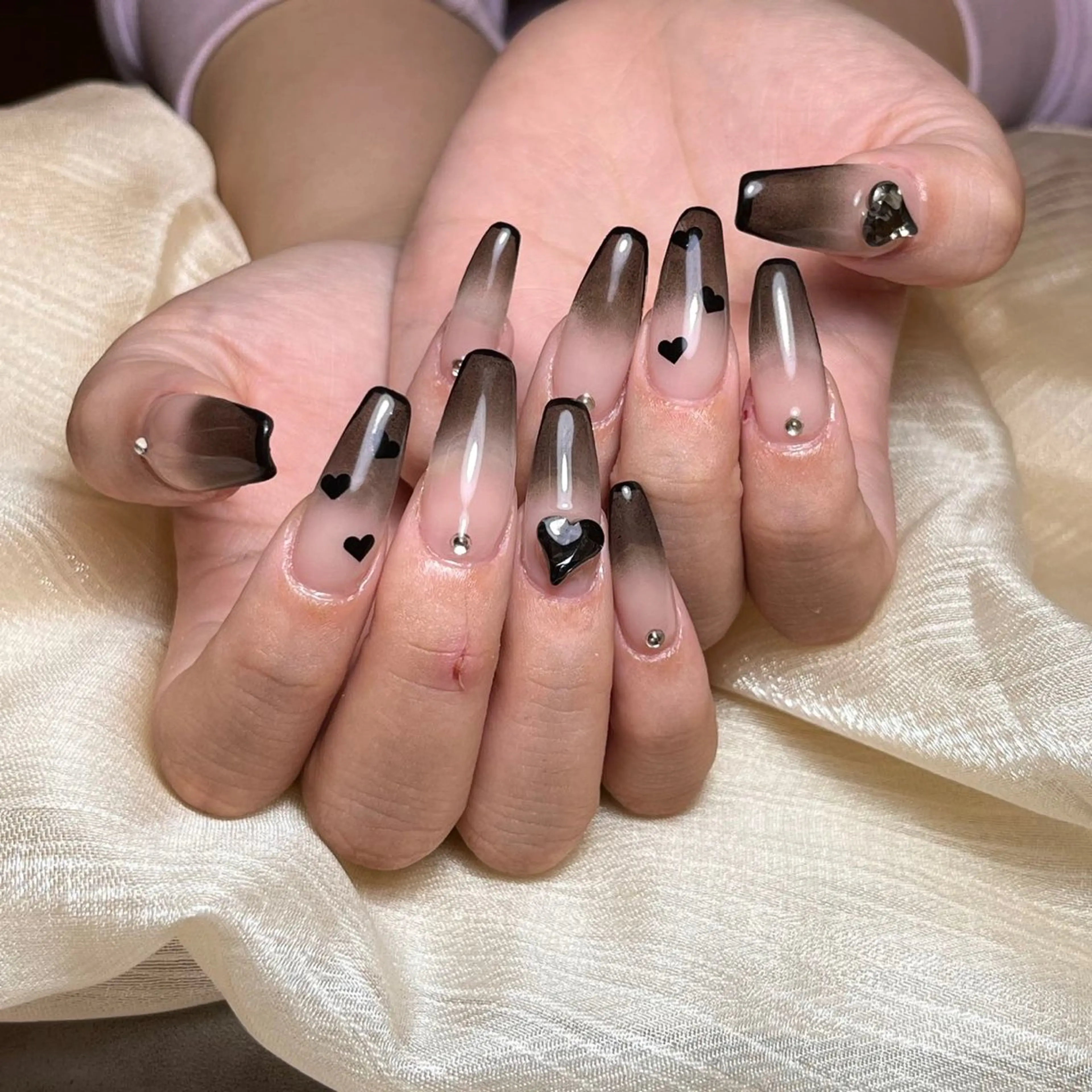 ネイル チークネイル フレンチネイル ジェルネイル グラデーション 氷ネイル・うるうるネイル moe自宅ネイルサロン所属・萌 自宅ネイルサロンのネイルデザイン