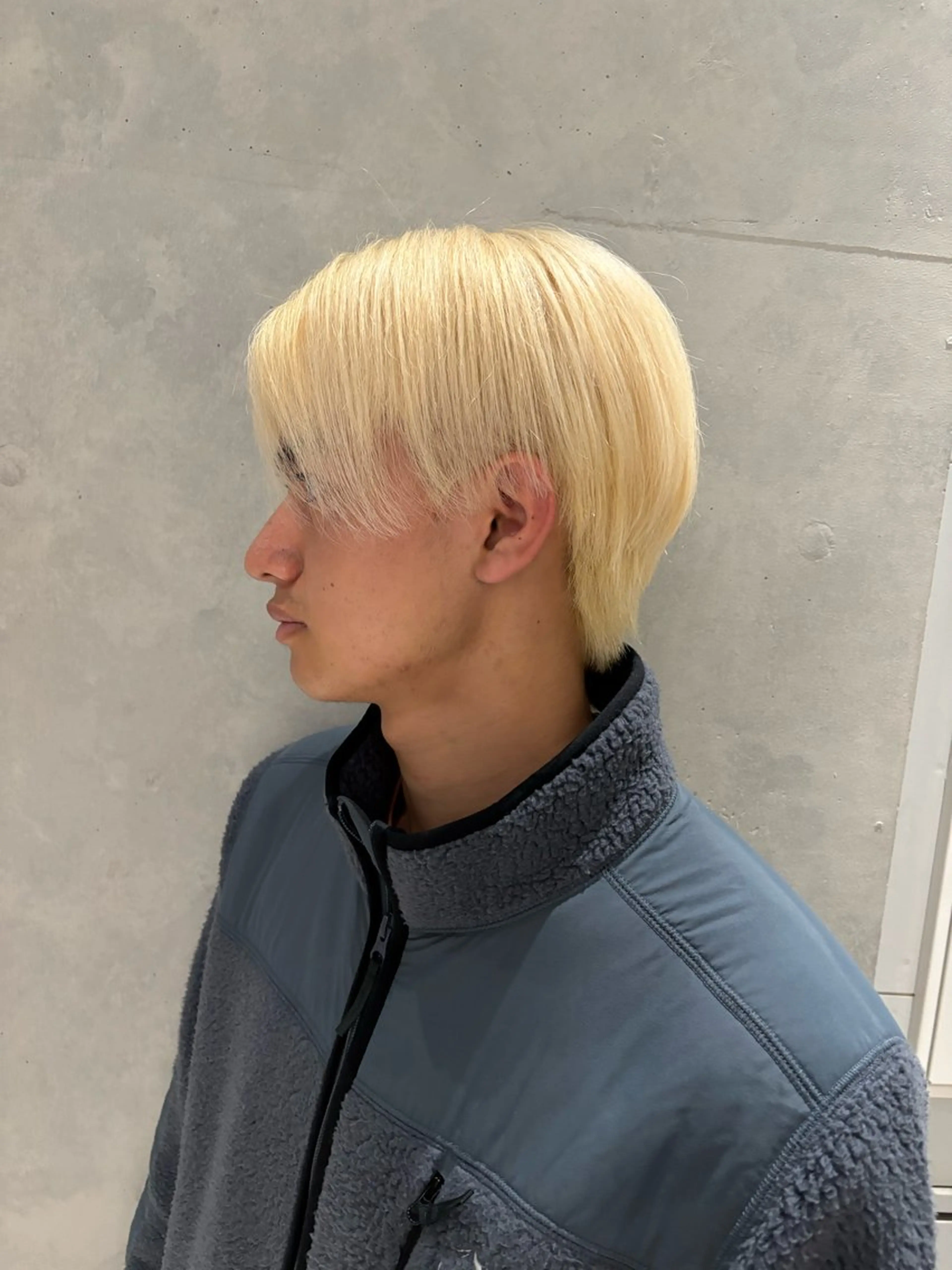 ショート カラー メンズ 抜きっぱなしブロンド ブロンド 落ちる黒 森崎雄斗のヘアスタイル