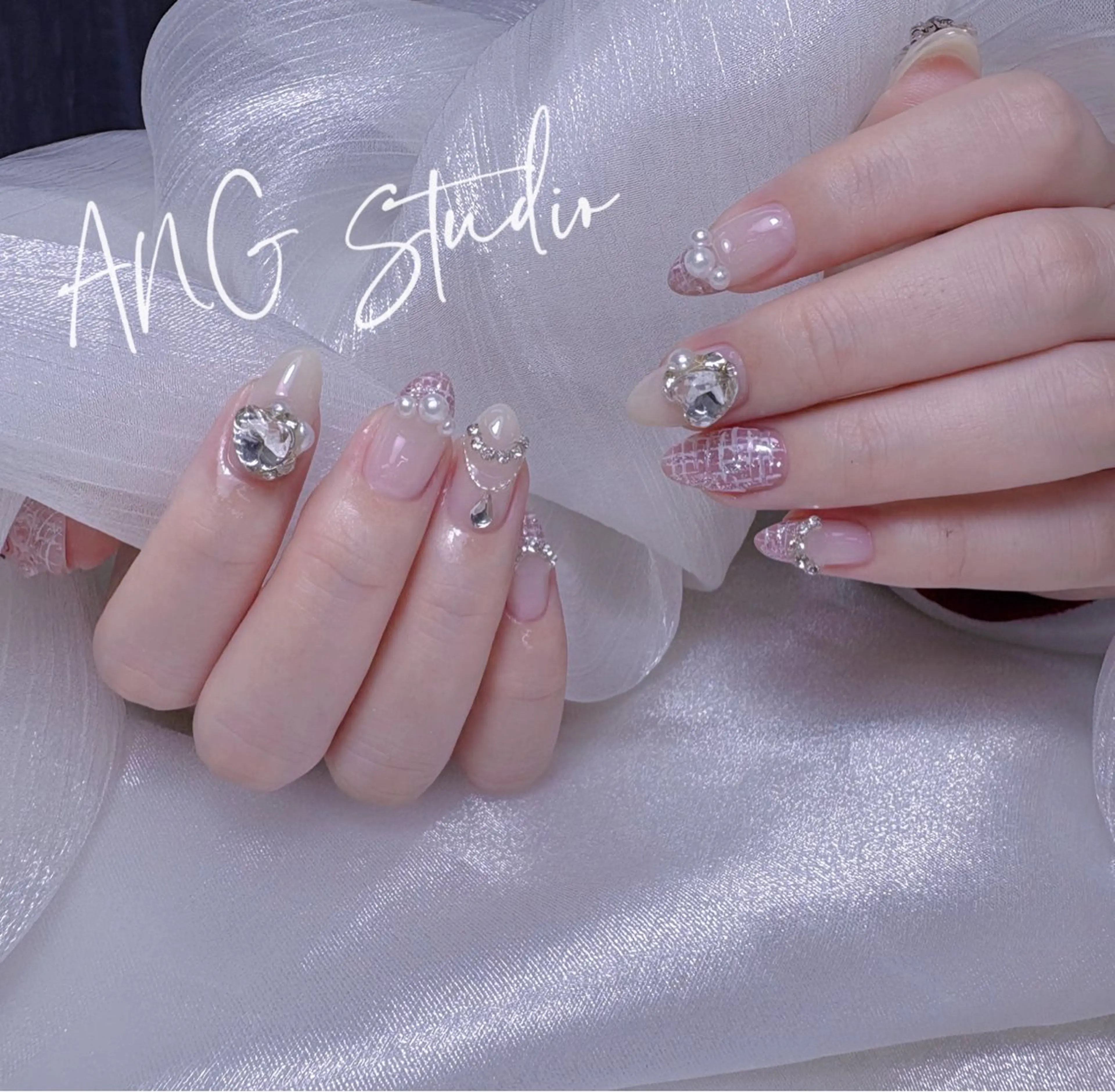 ネイル ハンドネイル ハンドケア ANG Studioのネイルデザイン