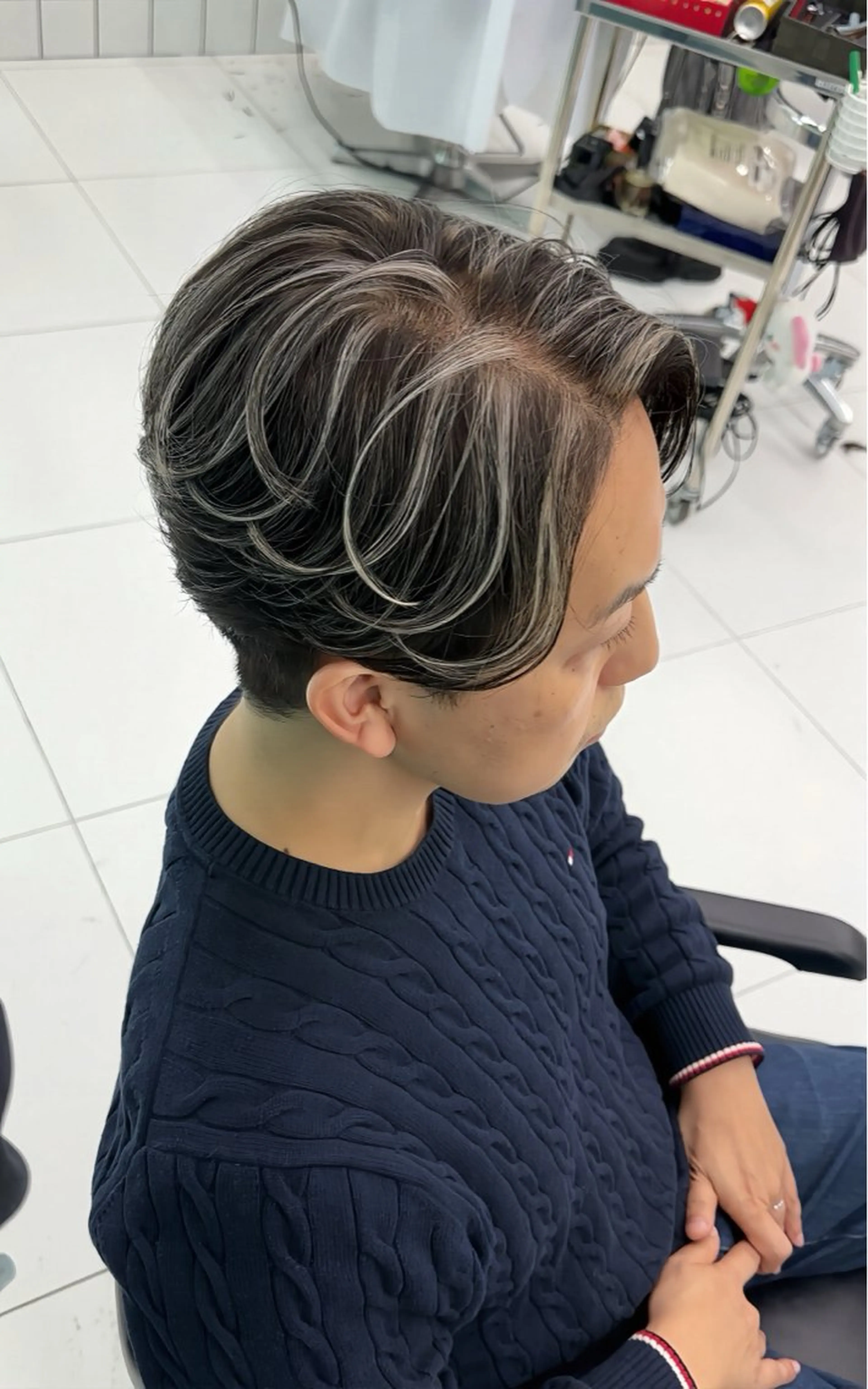 メンズ メンズハイライト メンズメッシュ カット ヘアカラー 白髪ぼかし/白髪 メッシュ/ゆうとのヘアスタイル