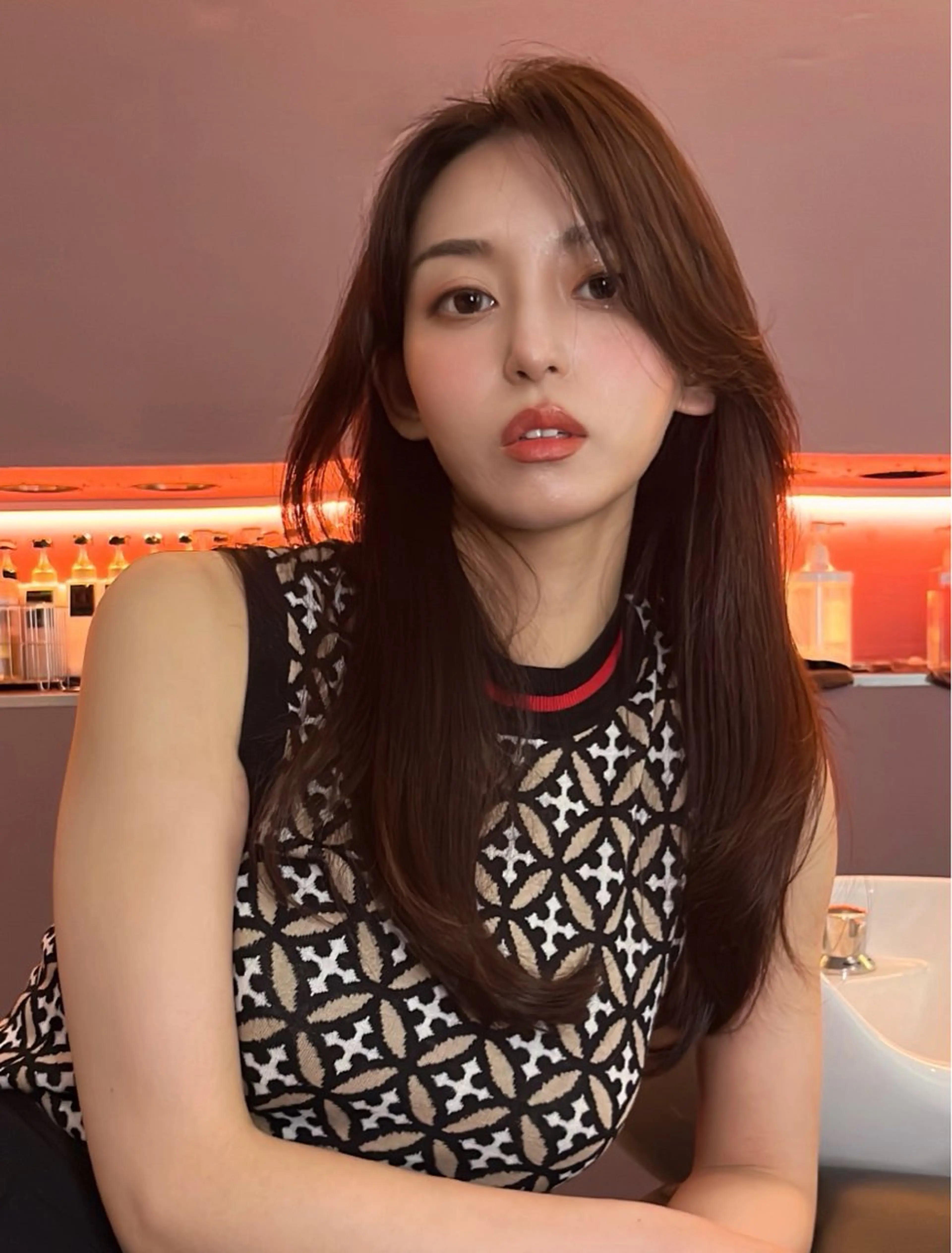 ロング カット ヘアカラー トリートメント 海野翔吾🇨🇳 ワンホンレイヤーのヘアスタイル