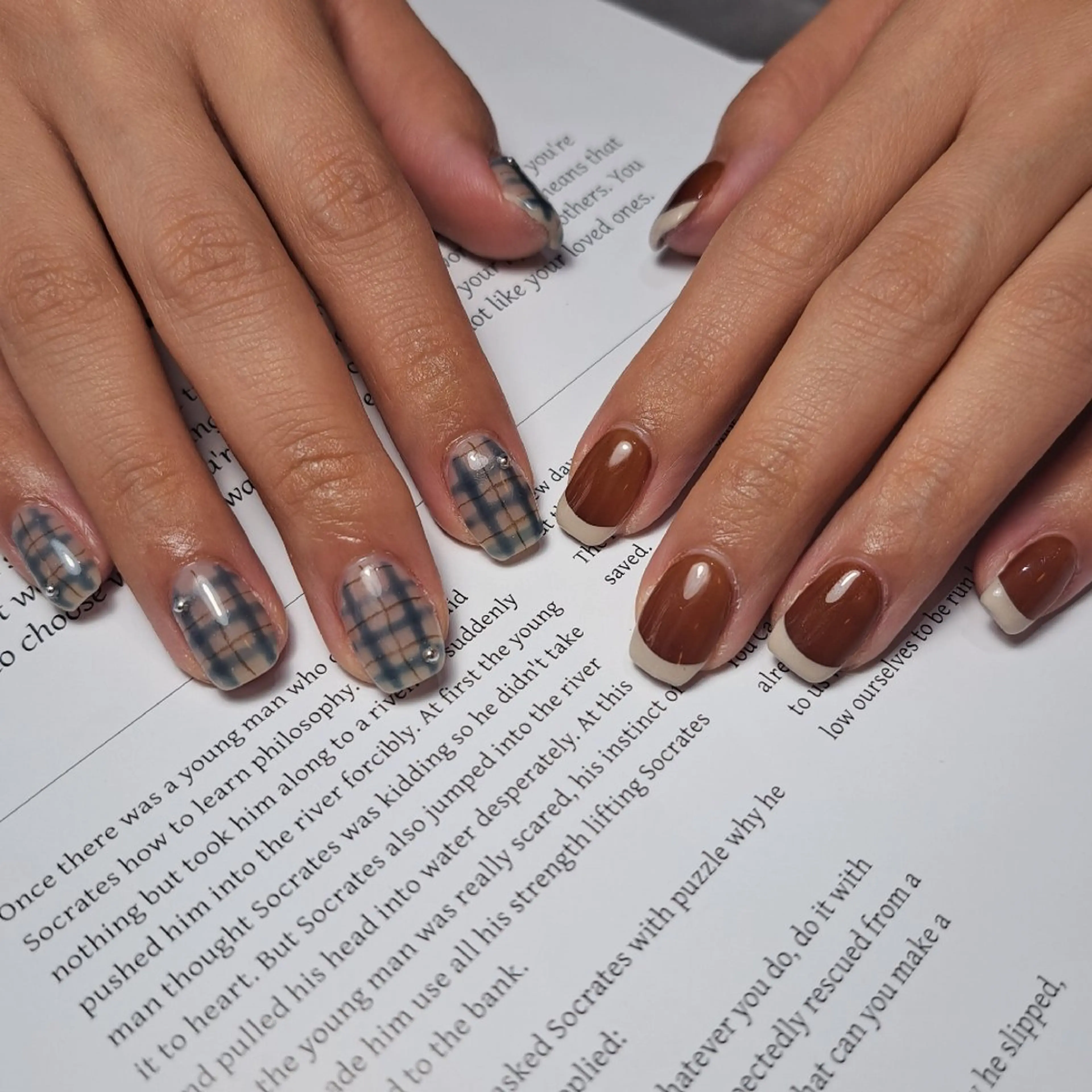 ネイル アートネイル ブラウン フレンチネイル ジェルネイル 持ち込み Nail mood /アートし放題のネイルデザイン