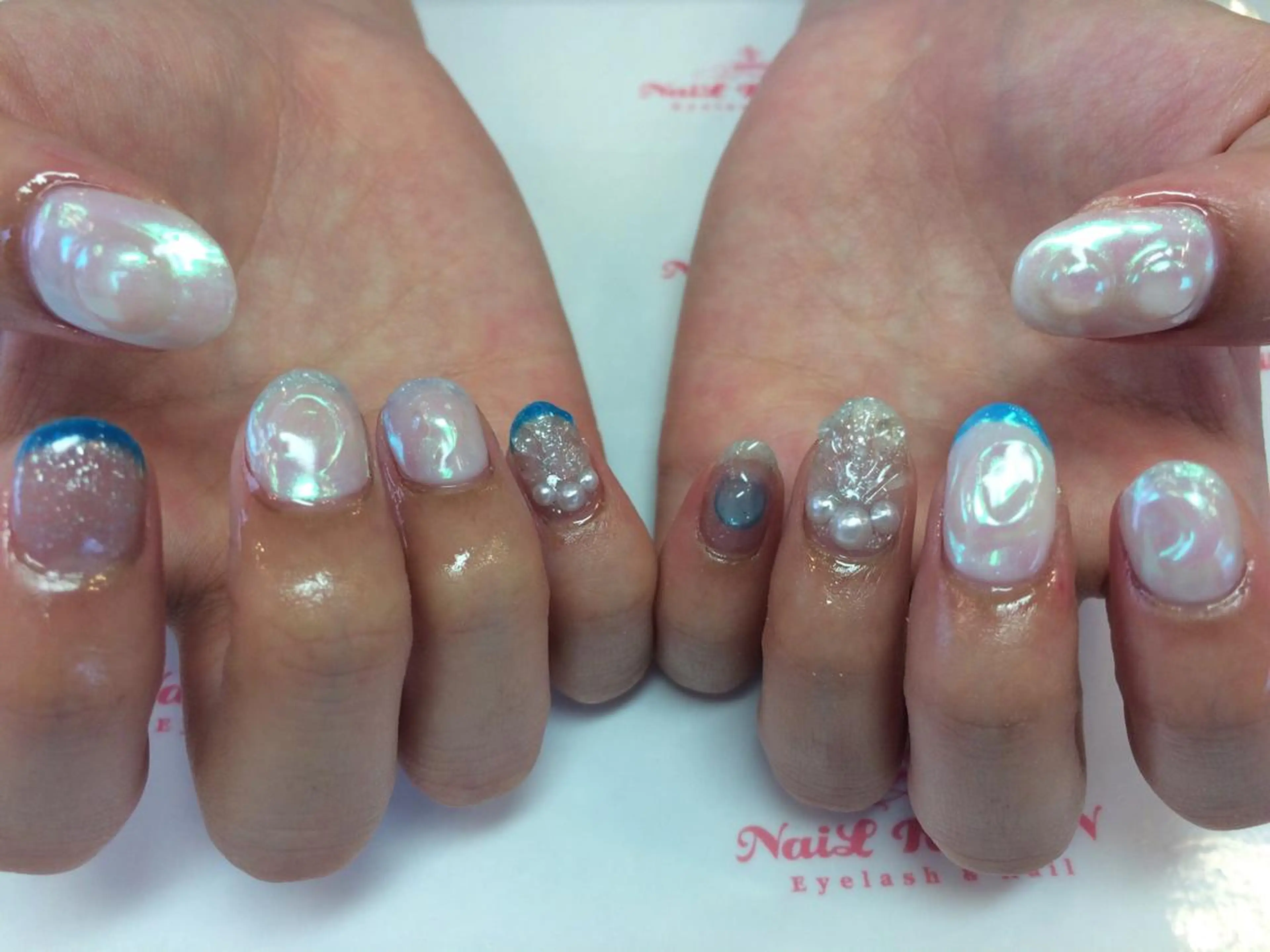 ネイル ネイルリボン 受付スタッフのネイルデザイン