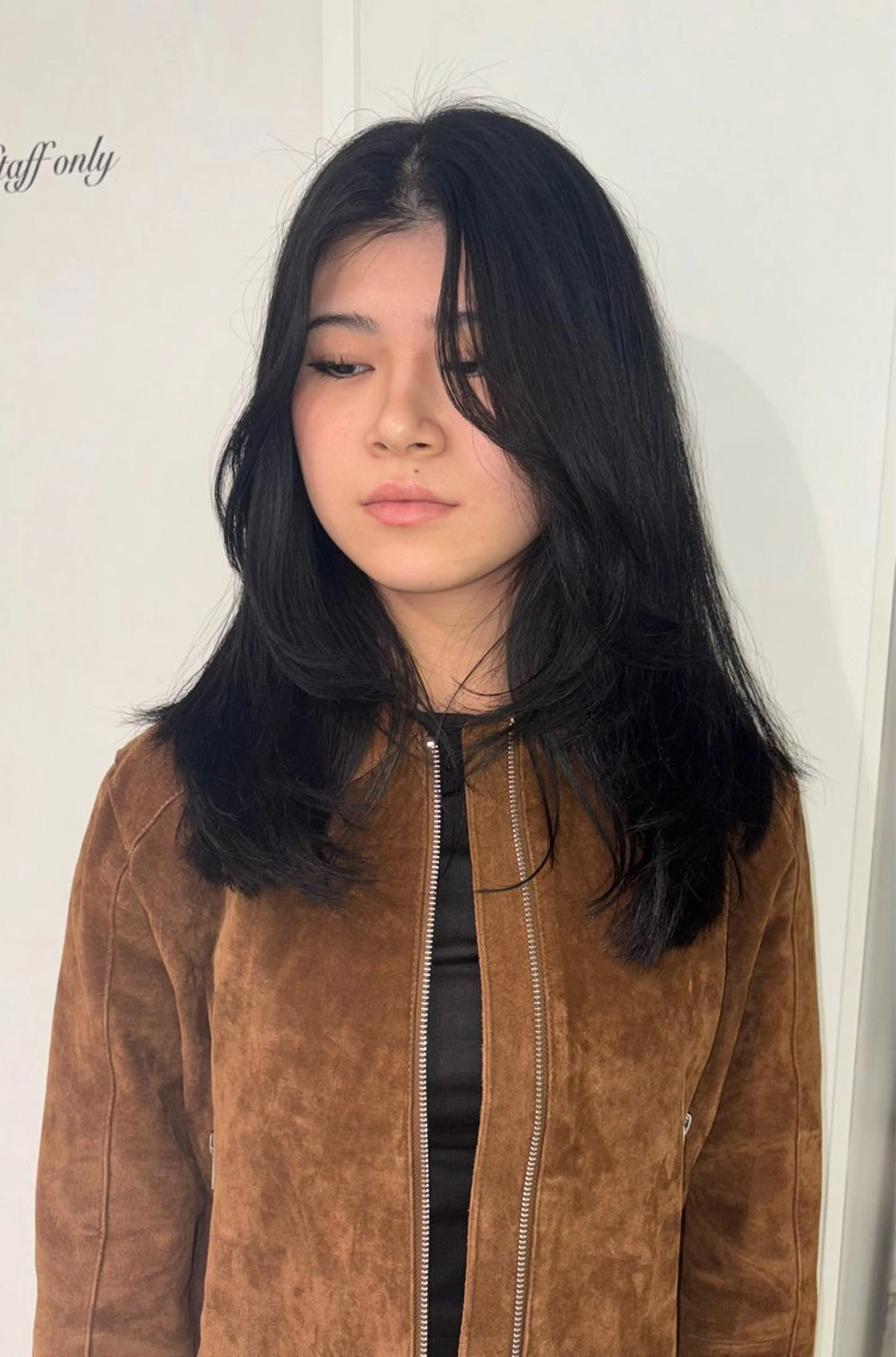 ミディアム カット ハイトーン/ネイル カナコ🫧のヘアスタイル