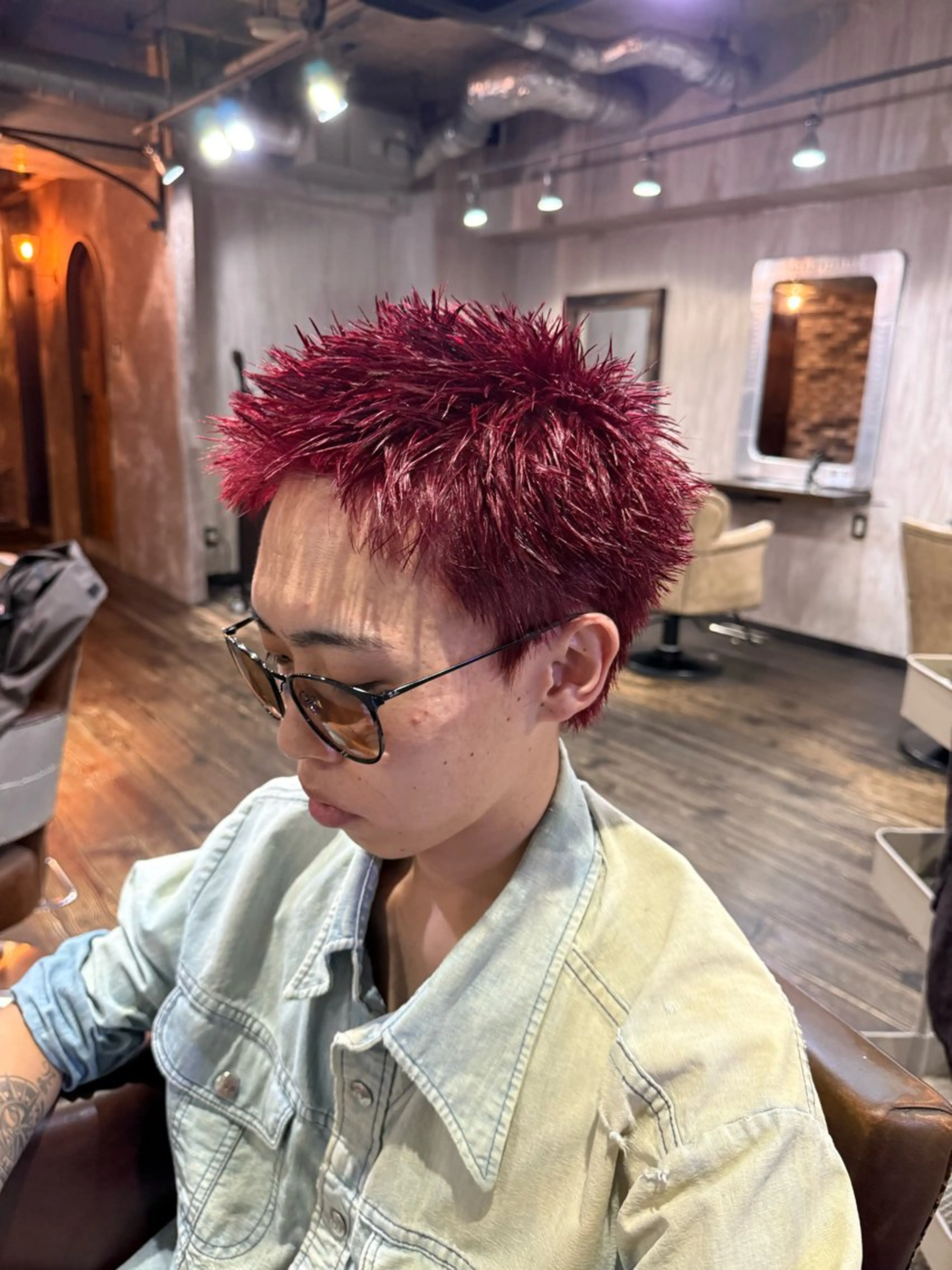 【💥大人気トレンドヘア💥】スパイキーショート+ブリーチ+ケアカラー✂︎の写真