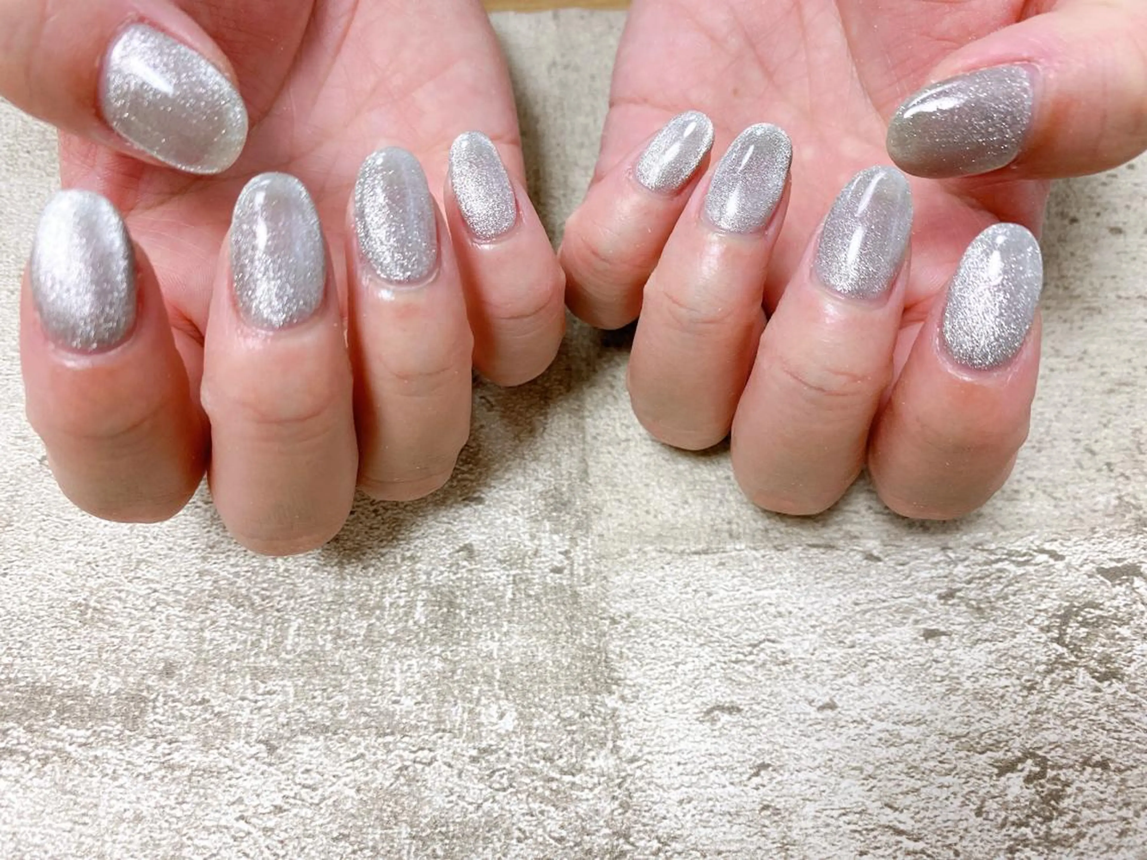 ネイル マグネットネイル シルバー ハンドネイル Mogu nail 二子玉川のネイルデザイン