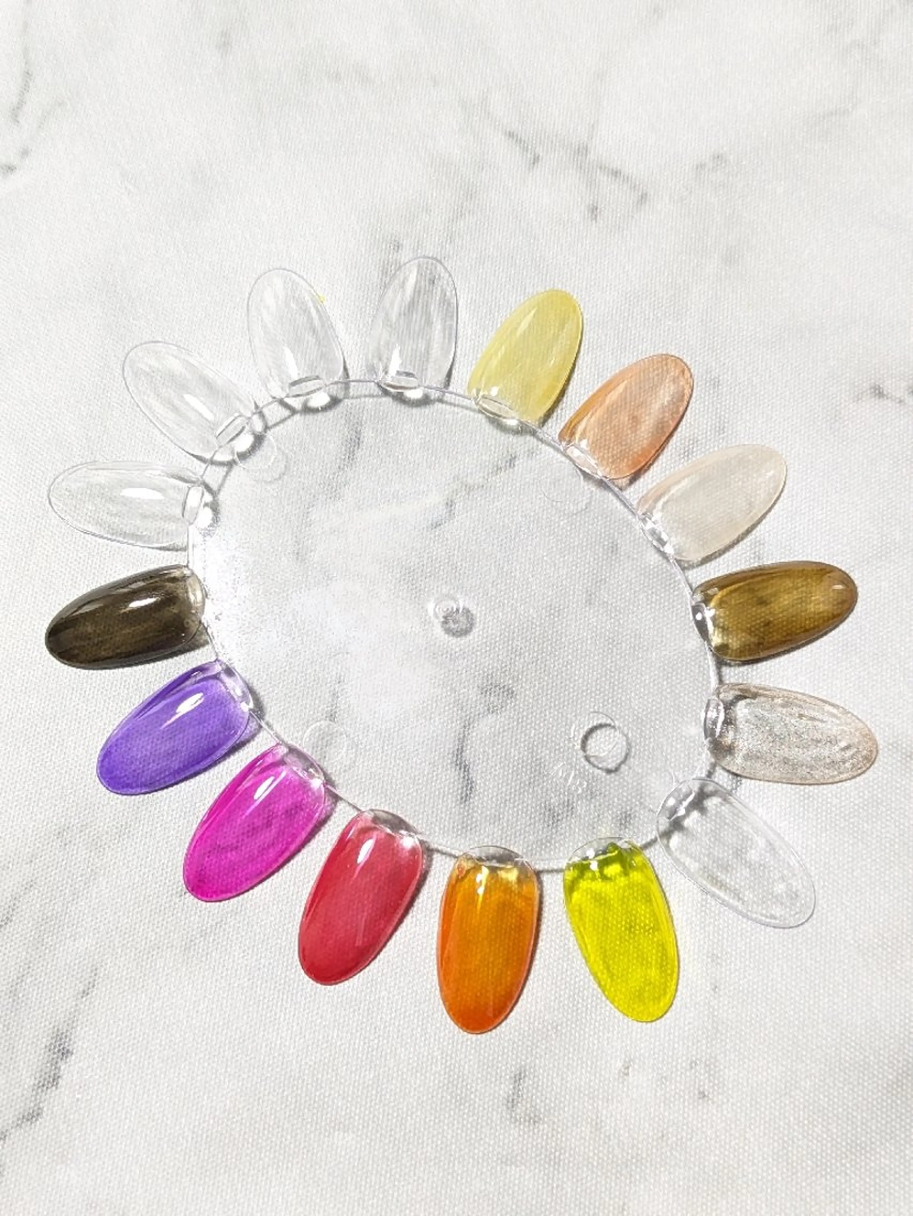 ネイル  SOLEIL 小玉の眉毛・アイブロウイメージ