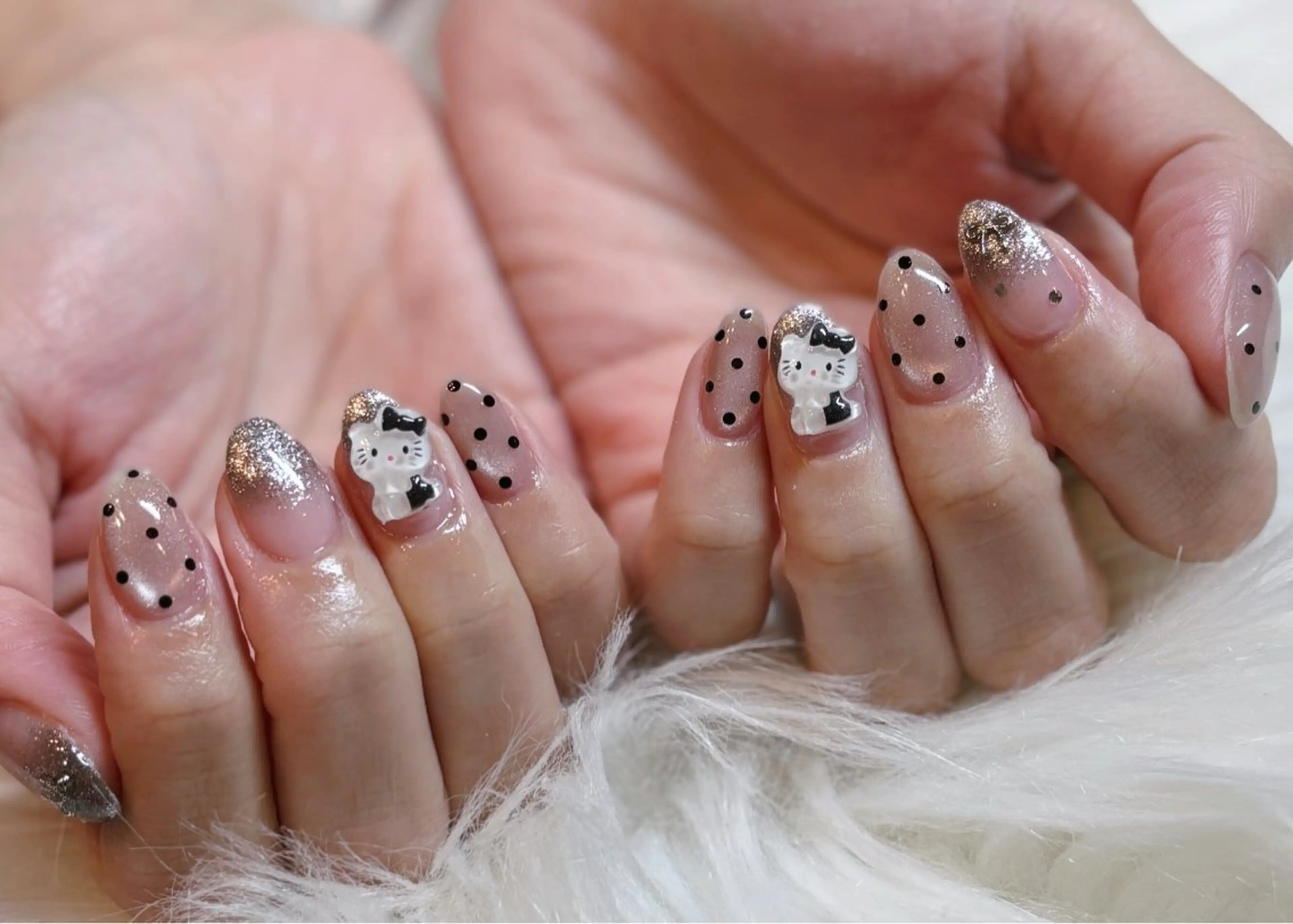 ネイル ハンドネイル le'a-レア-【ア イ×ネイル×眉】のネイルデザイン