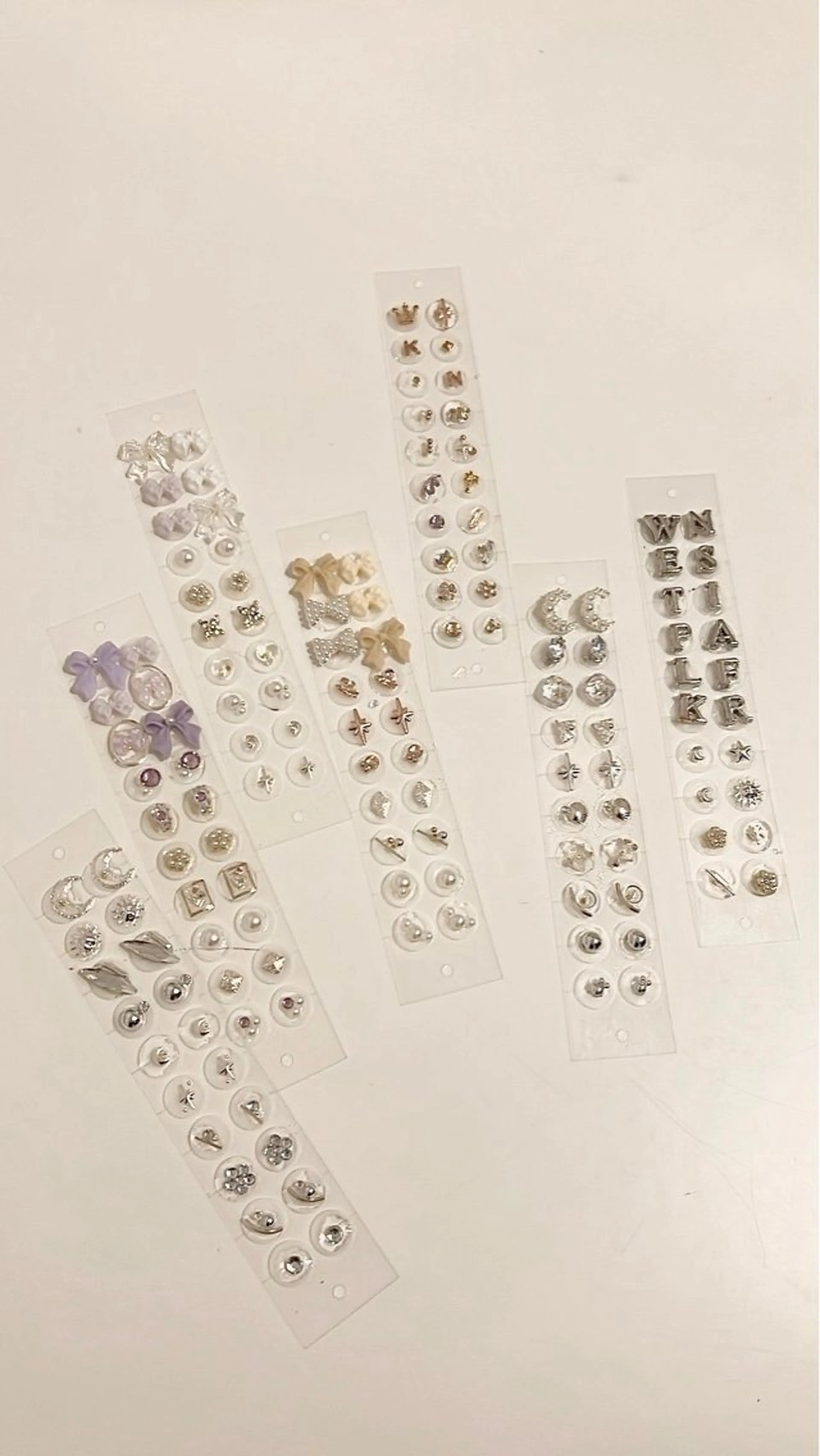 耳つぼジュエリー【10粒】の写真