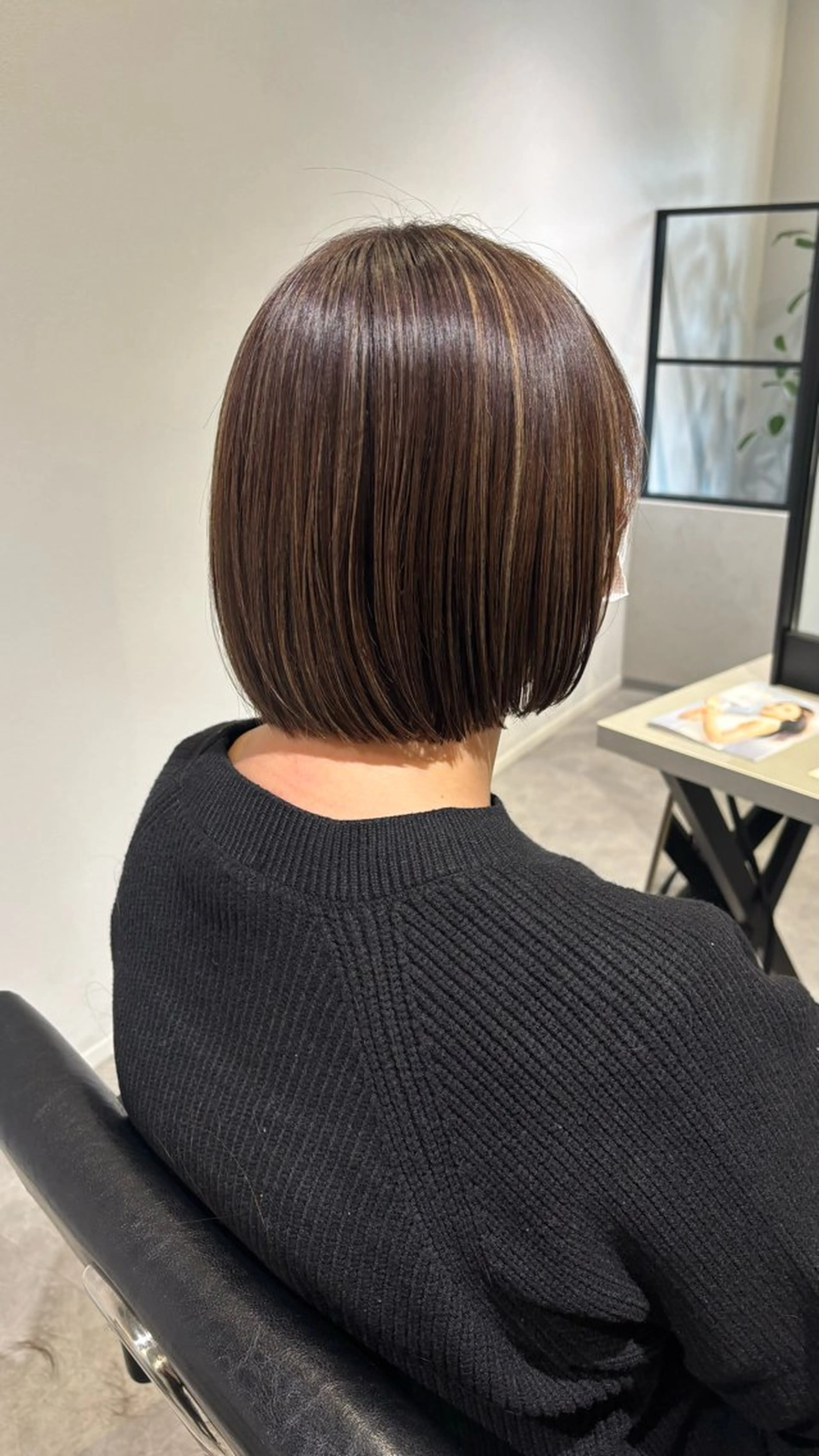 ミディアム ボブ ハイライト カット ヘアカラー トリートメント 長尾ゆりの/ボブ/ ベージュ/ハイトーンのヘアスタイル