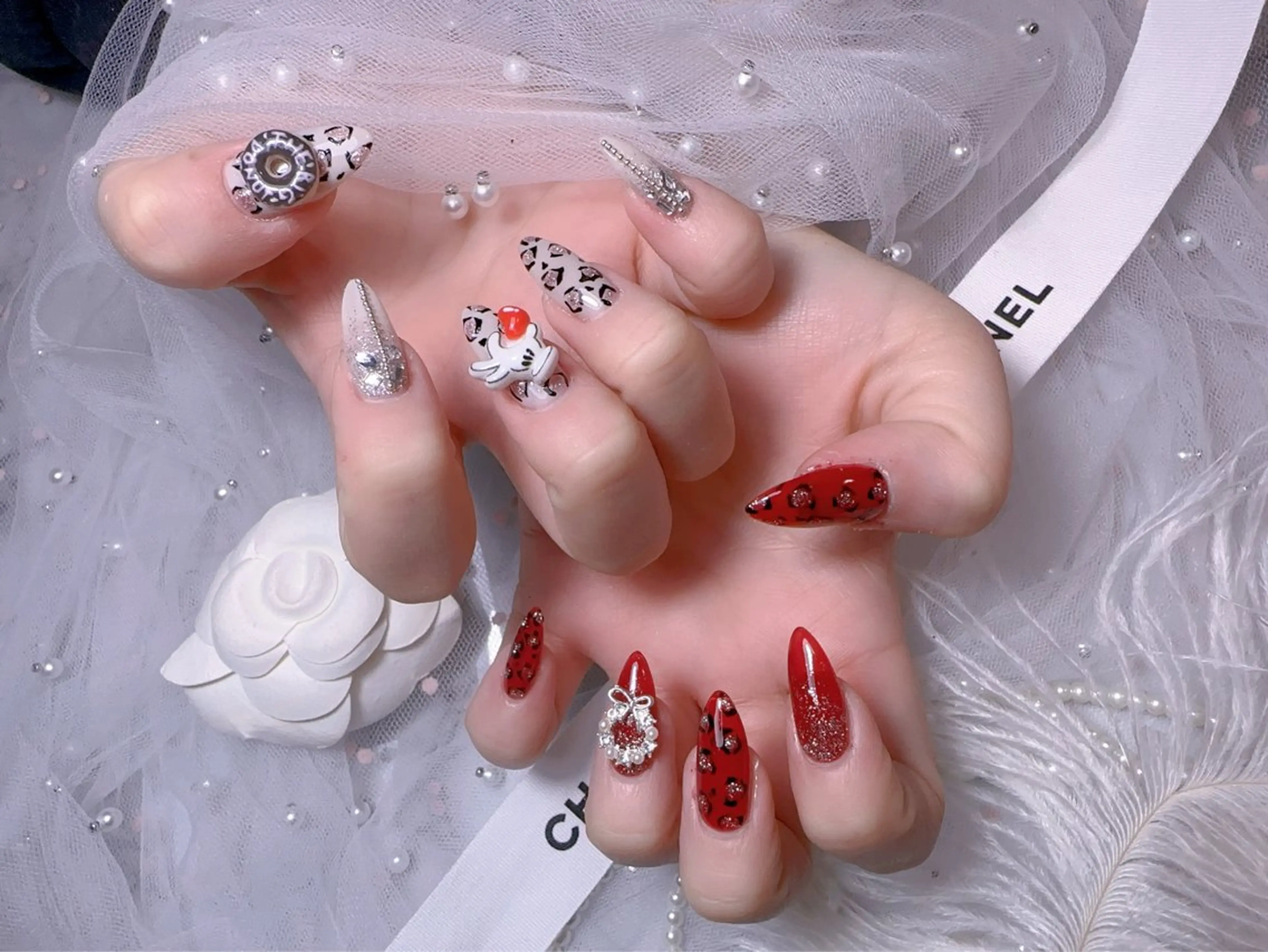 ネイル オーロラネイル フットネイル 韓国ネイル ラメ(グリッター) ラメグラデーション ハンドネイル Belle nail salon 新小岩のネイルデザイン