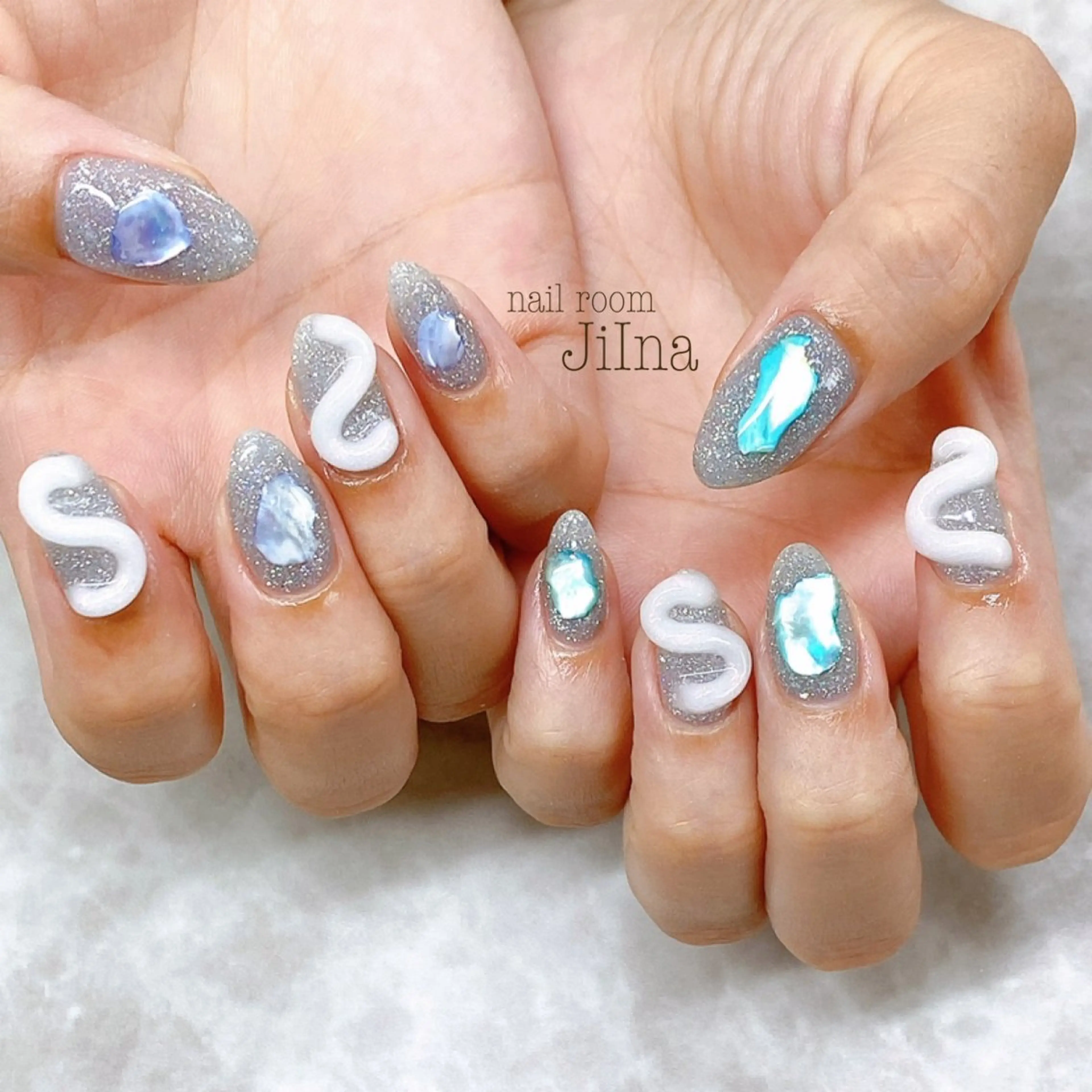 ネイル JiIna nailのネイルデザイン